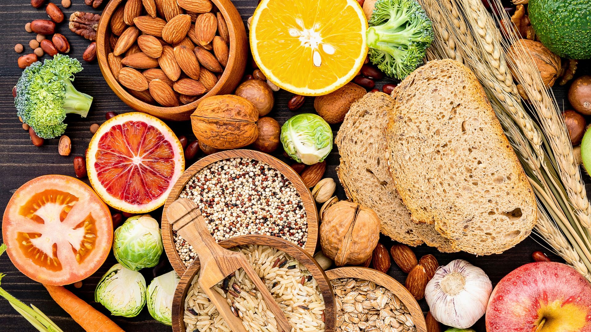 Người bị bạch biến nên ăn uống đầy đủ chất dinh dưỡng để hỗ trợ quá trình điều trị