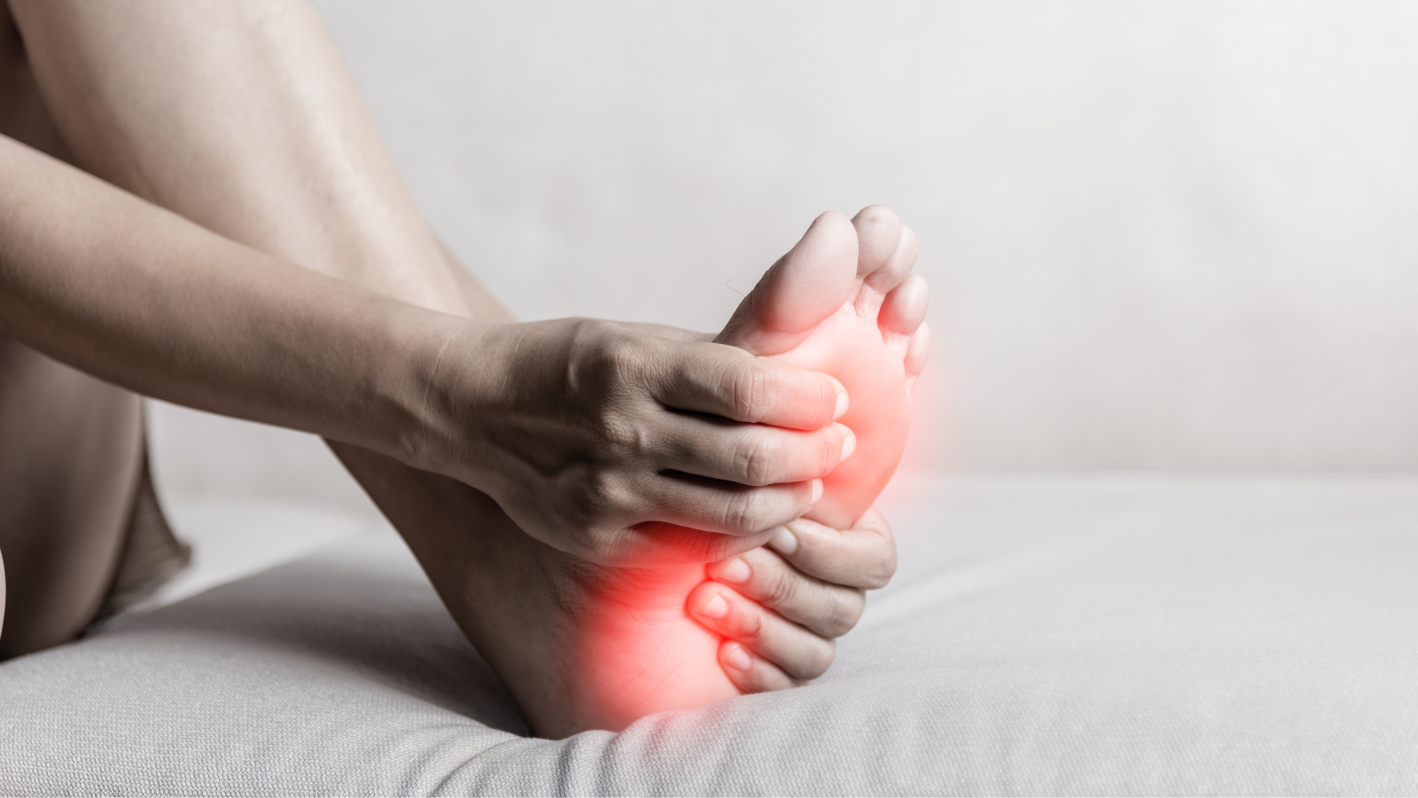 Việc duy trì các bài tập vận động đóng vai trò then chốt giúp giảm đau