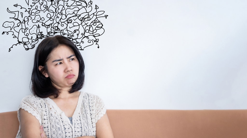 Bạn nên thực hiện bài test overthinking khi suy nghĩ lặp lại, lo âu hoặc mất tập trung