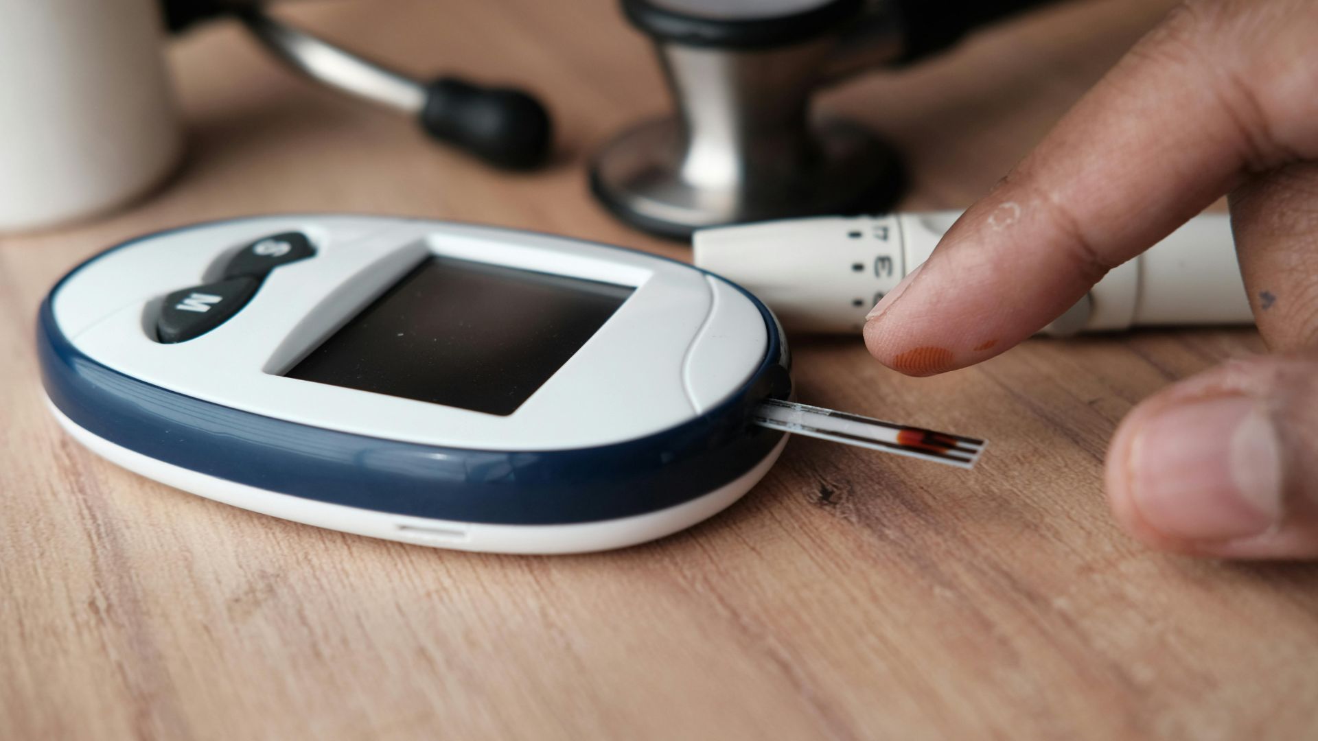 Bạn cần kiểm tra đường huyết ngay khi phát hiện quên tiêm insulin