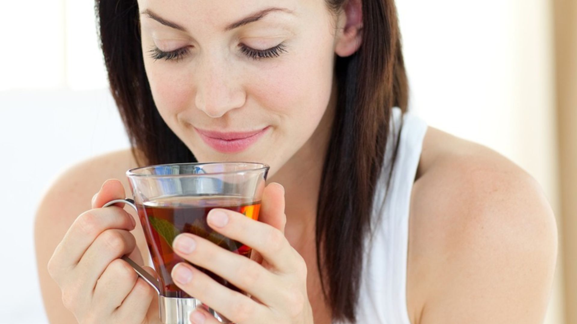 Bạn nên uống trà dây vào buổi sáng hoặc chiều sau ăn 30 phút