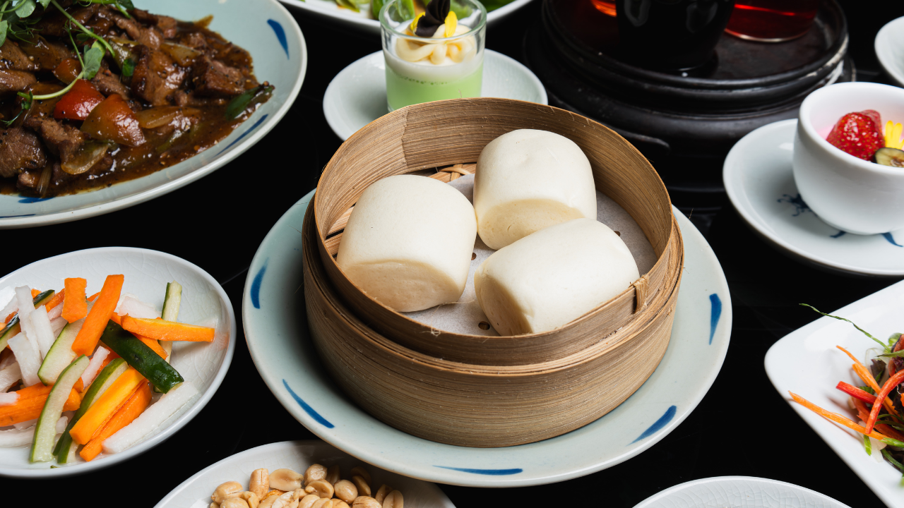 Bánh bao chay chủ yếu được làm từ bột mì và bột nở