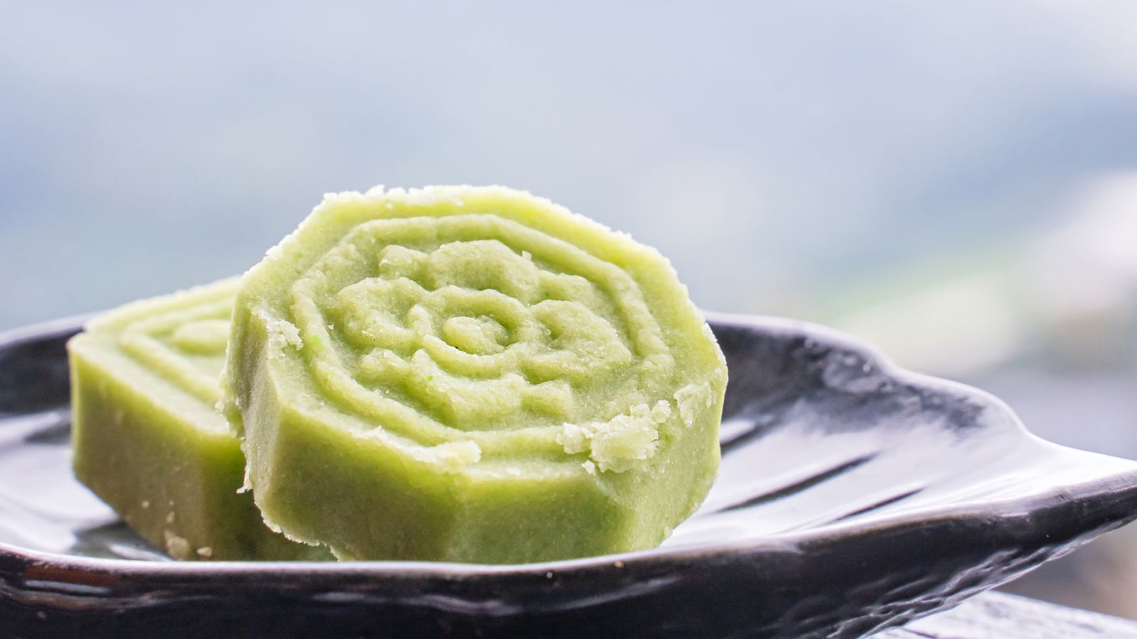 Bánh đậu xanh có thể phù hợp với người ăn kiêng nếu ăn đúng cách