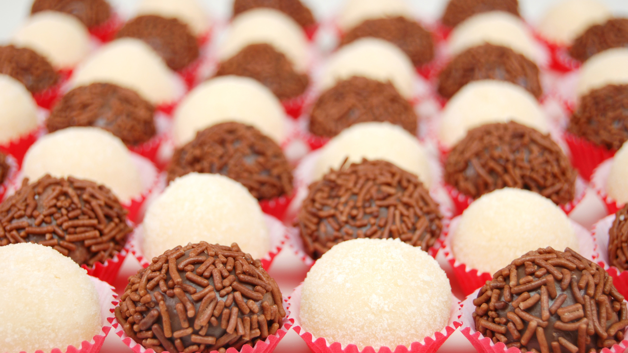 Bánh kẹo hết hạn có ăn được không?