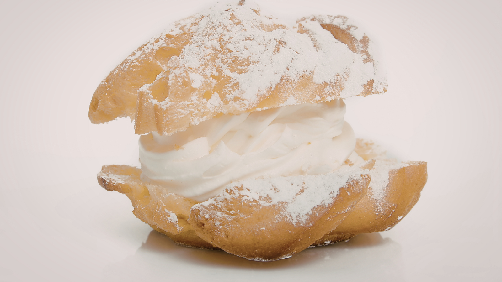 Bánh mì nhân kem dễ làm đường huyết tăng nhanh sau ăn