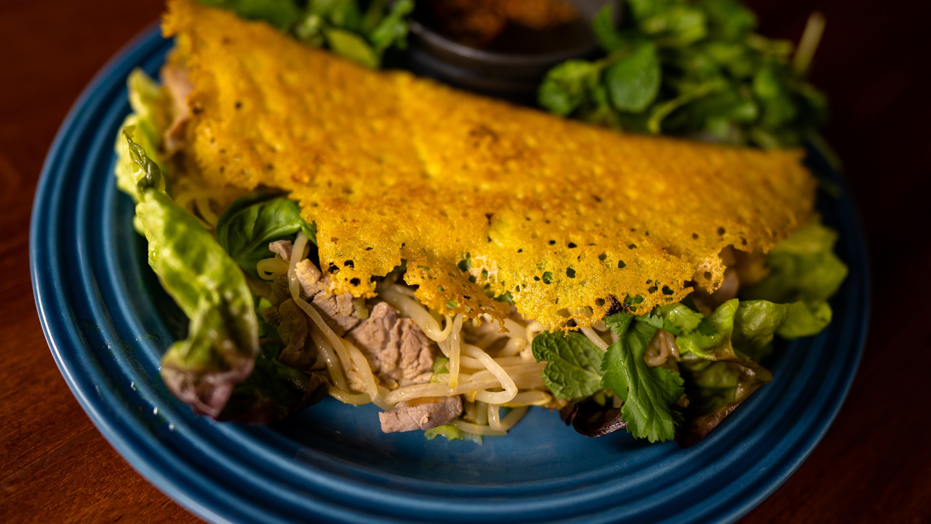 banh-xeo-bao-nhieu-calo-gia-tri-dinh-duong-va-bi-quyet-an-khong-lo-tang-can-1.jpg