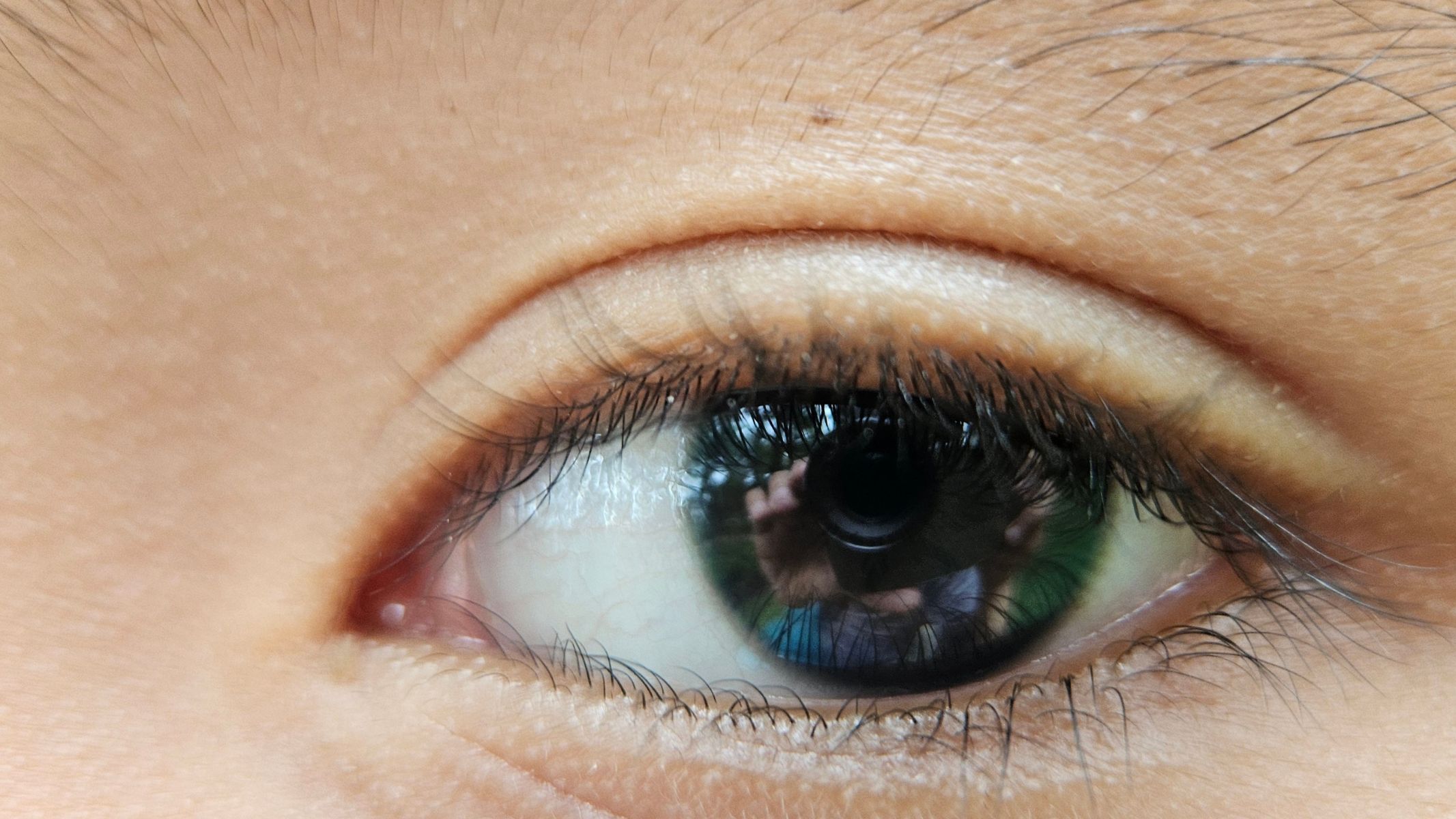 Vitamin C trong bắp cải còn tham gia vào quá trình tổng hợp collagen, giúp duy trì cấu trúc giác mạc và thủy tinh thể