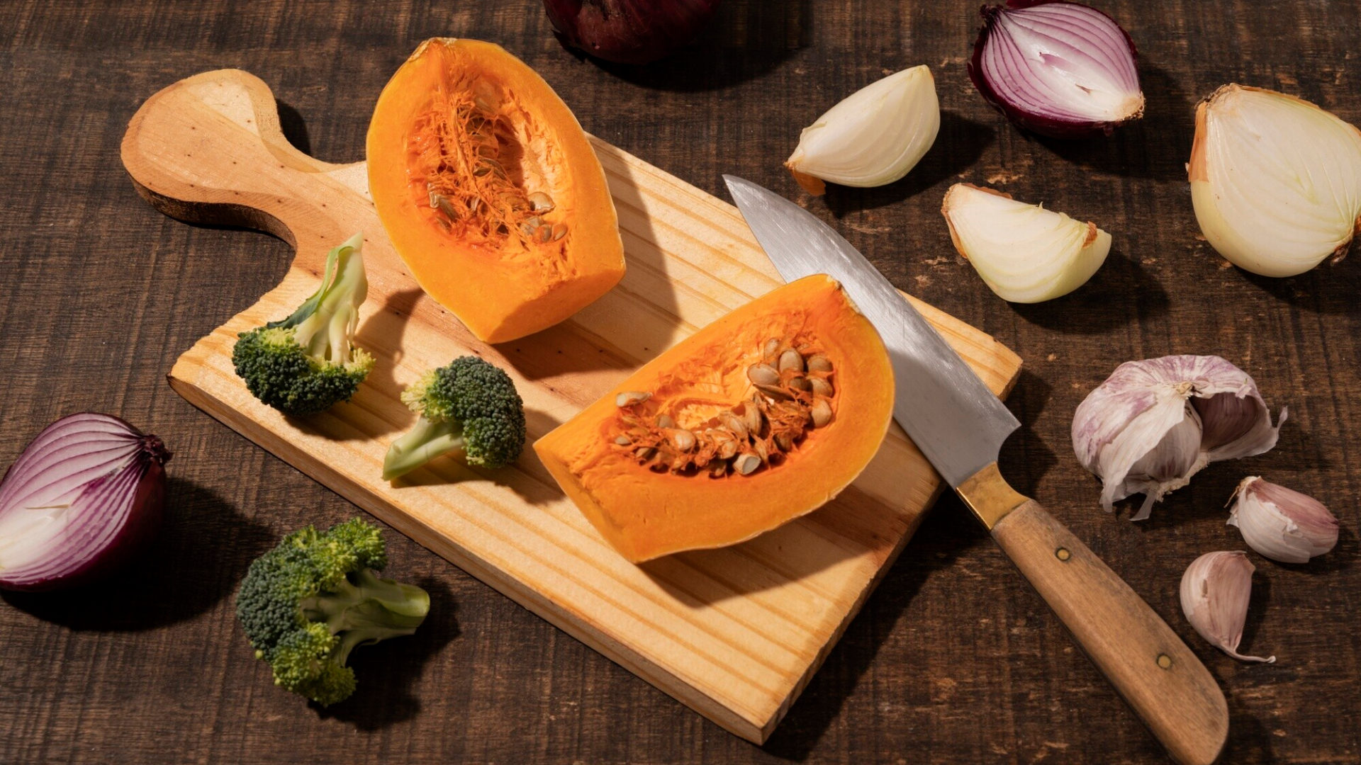 Các chuyên gia khuyên rằng mẹ bầu chỉ nên ăn bí đỏ từ hai đến ba lần mỗi tuần