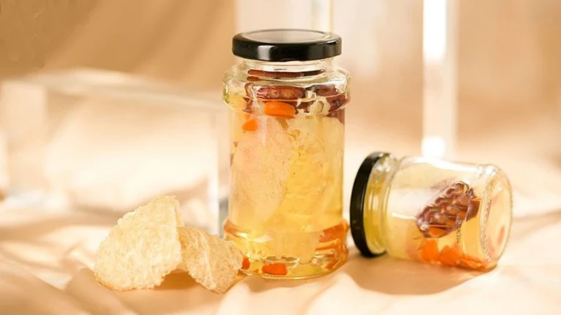 Nếu sử dụng nước yến đóng lọ, hãy kiểm tra kỹ hàm lượng yến thực tế