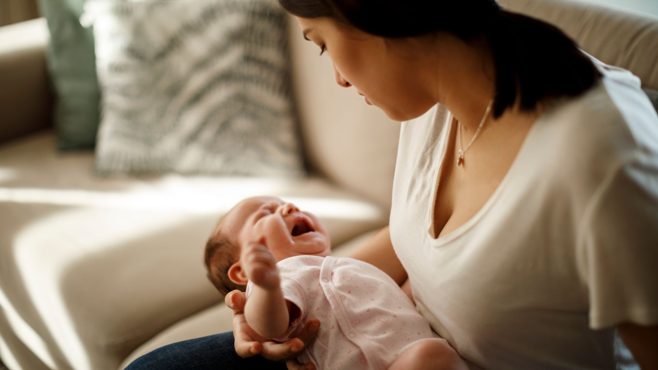 Bé 3 tháng tuổi nặng bao nhiêu kg? Những điều cha mẹ cần biết 3