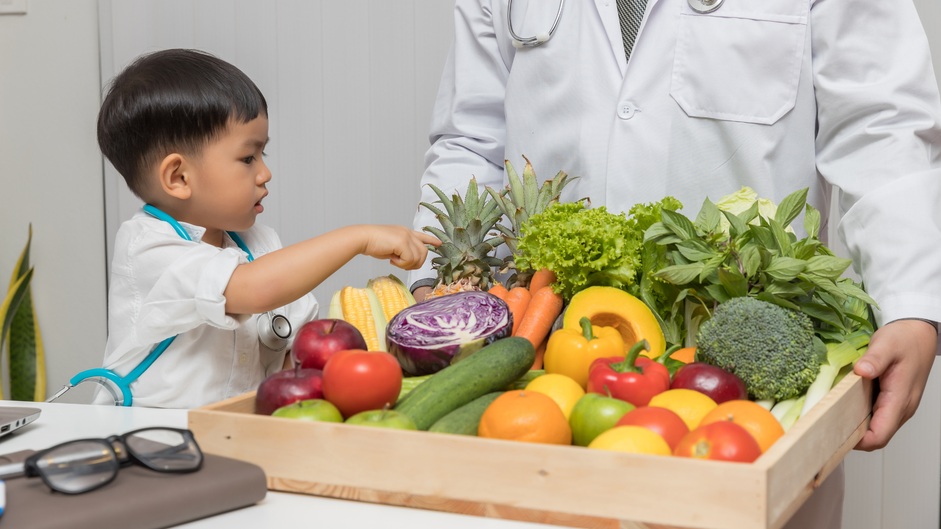 Chế độ dinh dưỡng là yếu tố quan trọng ảnh hưởng tới sức khỏe của trẻ