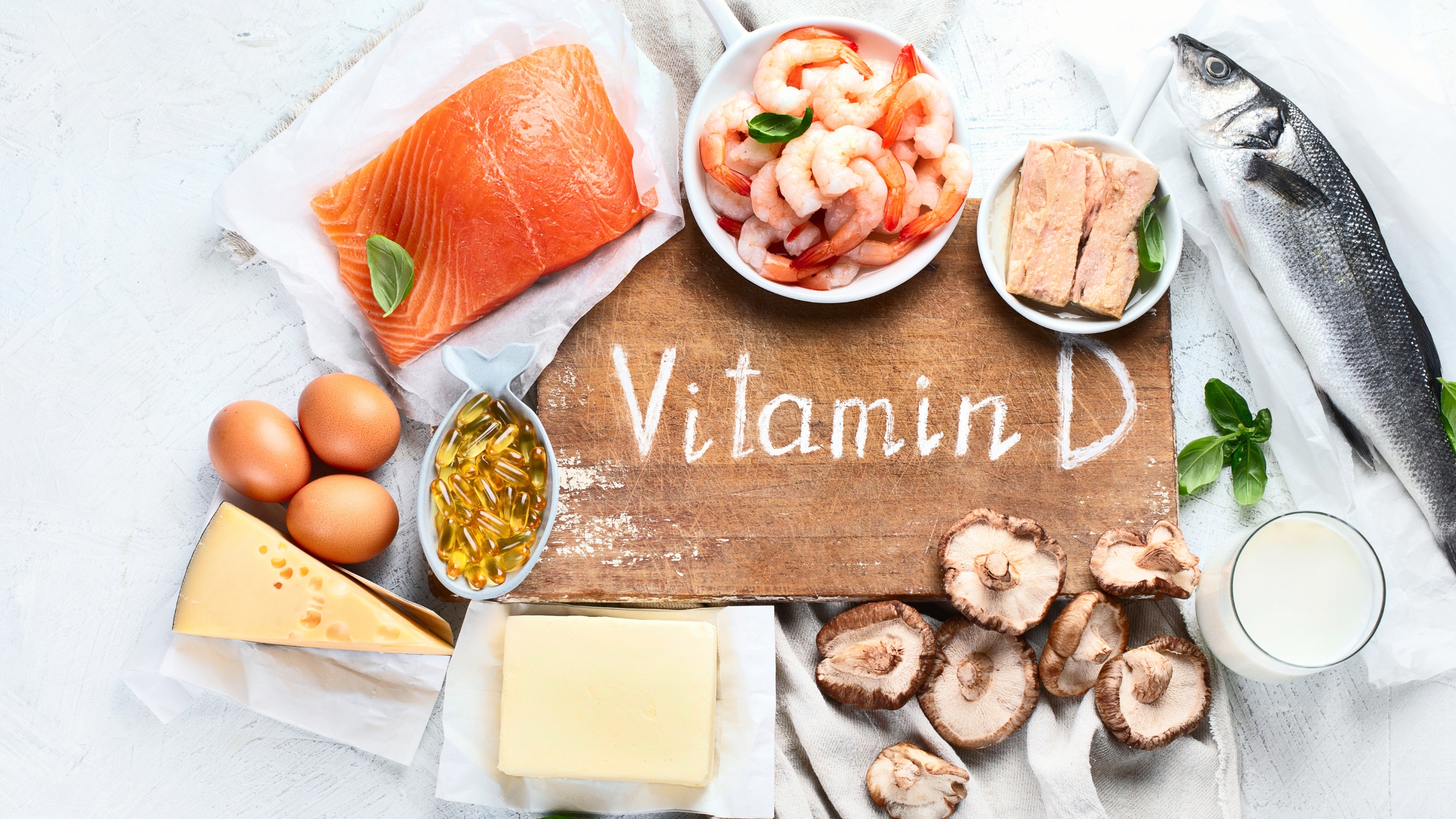 Các thực phẩm như sữa, cá nhỏ ăn cả xương, trứng và các sản phẩm từ sữa có thể giúp hỗ trợ sức khỏe xương khớp và duy trì mật độ xương