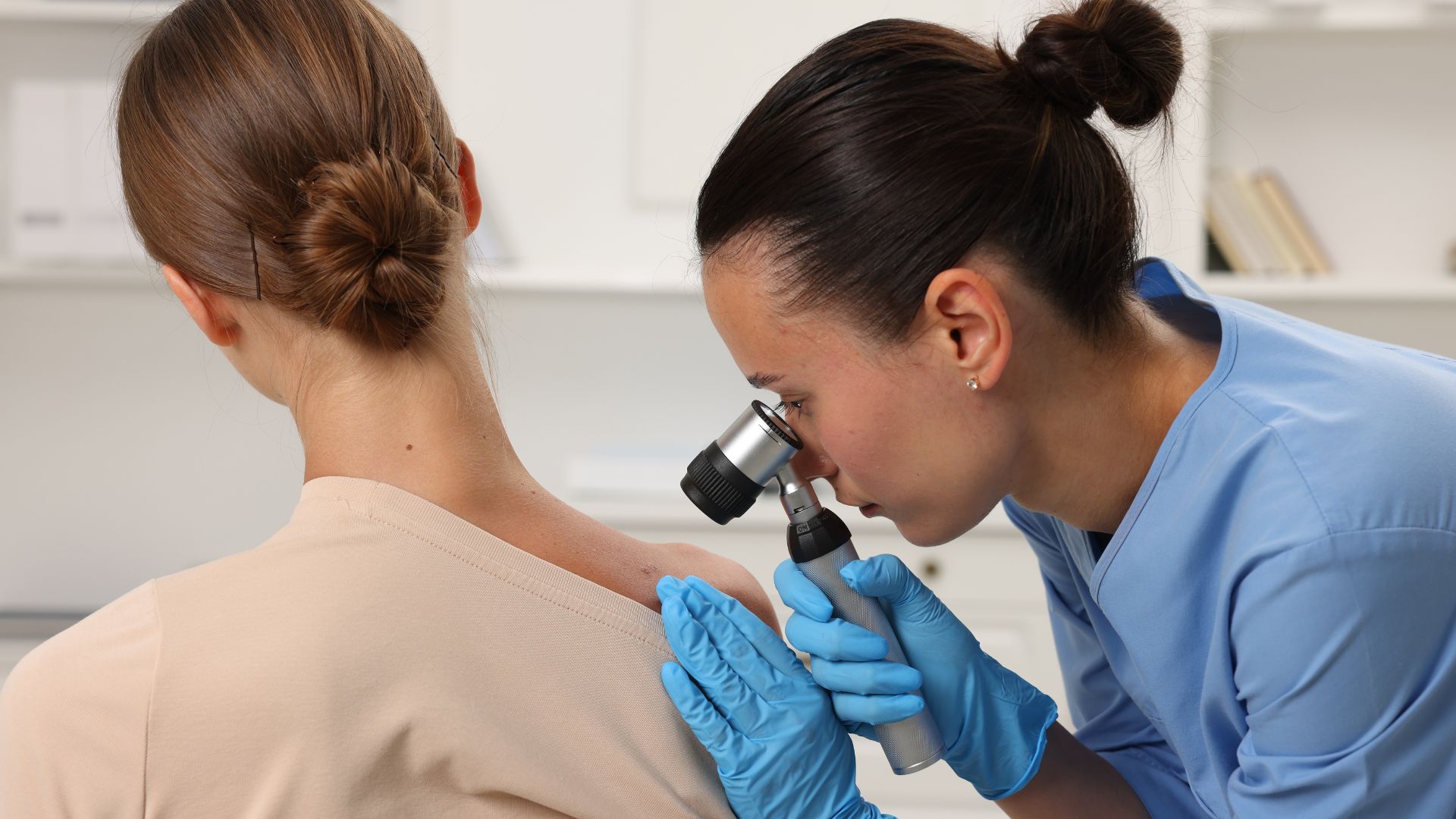 Soi da giúp quan sát hình ảnh đặc trưng của đường hầm và ký sinh trùng một cách không xâm lấn