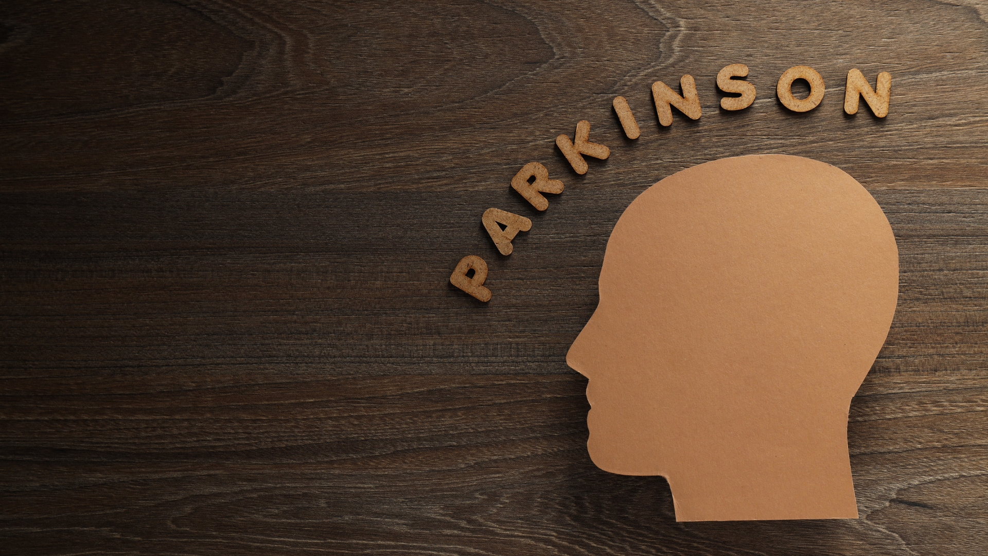 Parkinson là một bệnh lý gây run tay phổ biến