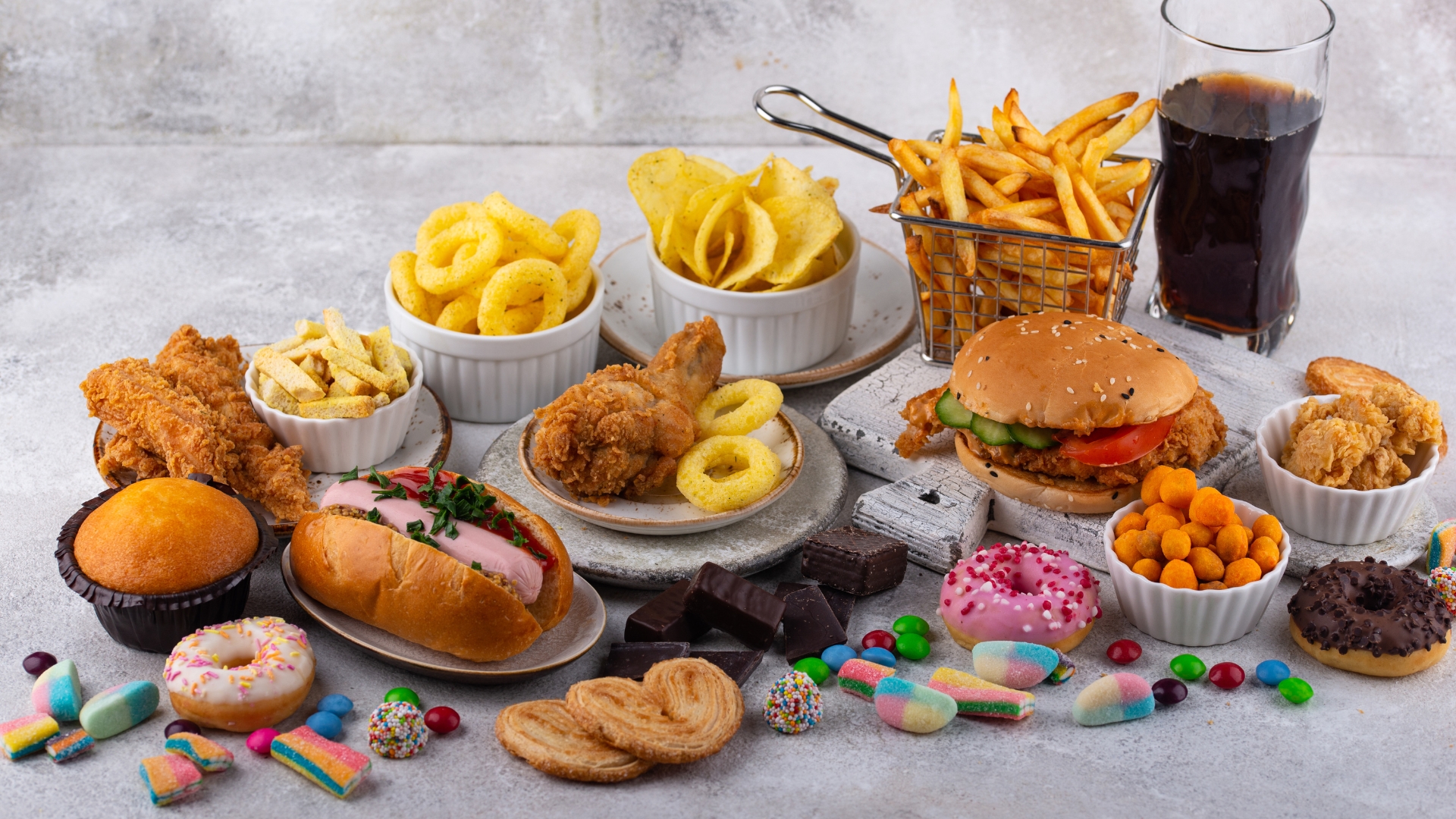 Ăn nhiều thực phẩm chế biến sẵn, thiếu chất xơ làm tăng nguy cơ ung thư đường tiêu hóa