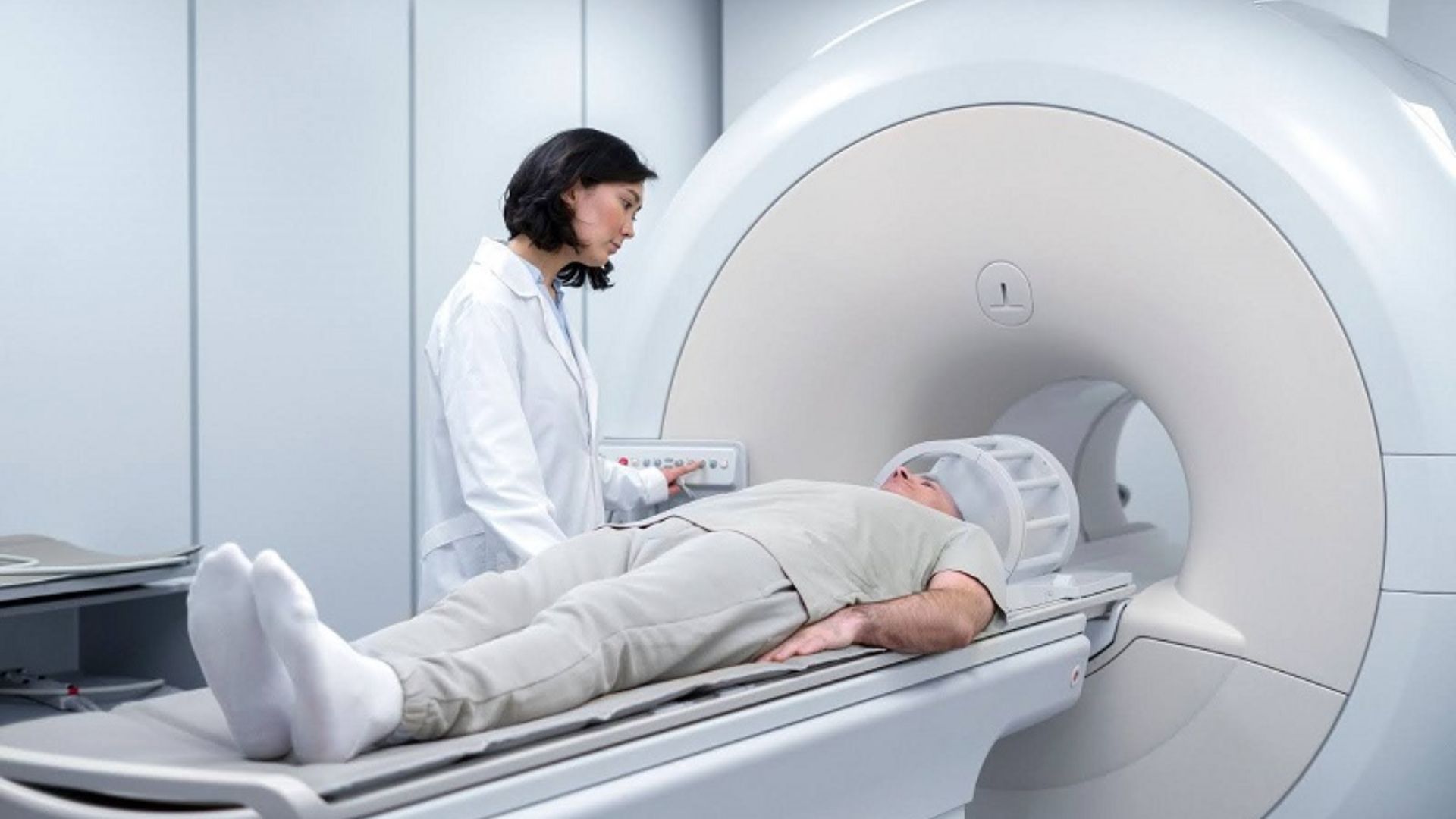 Đã từng xạ trị trước đó là một trong những yếu tố nguy cơ