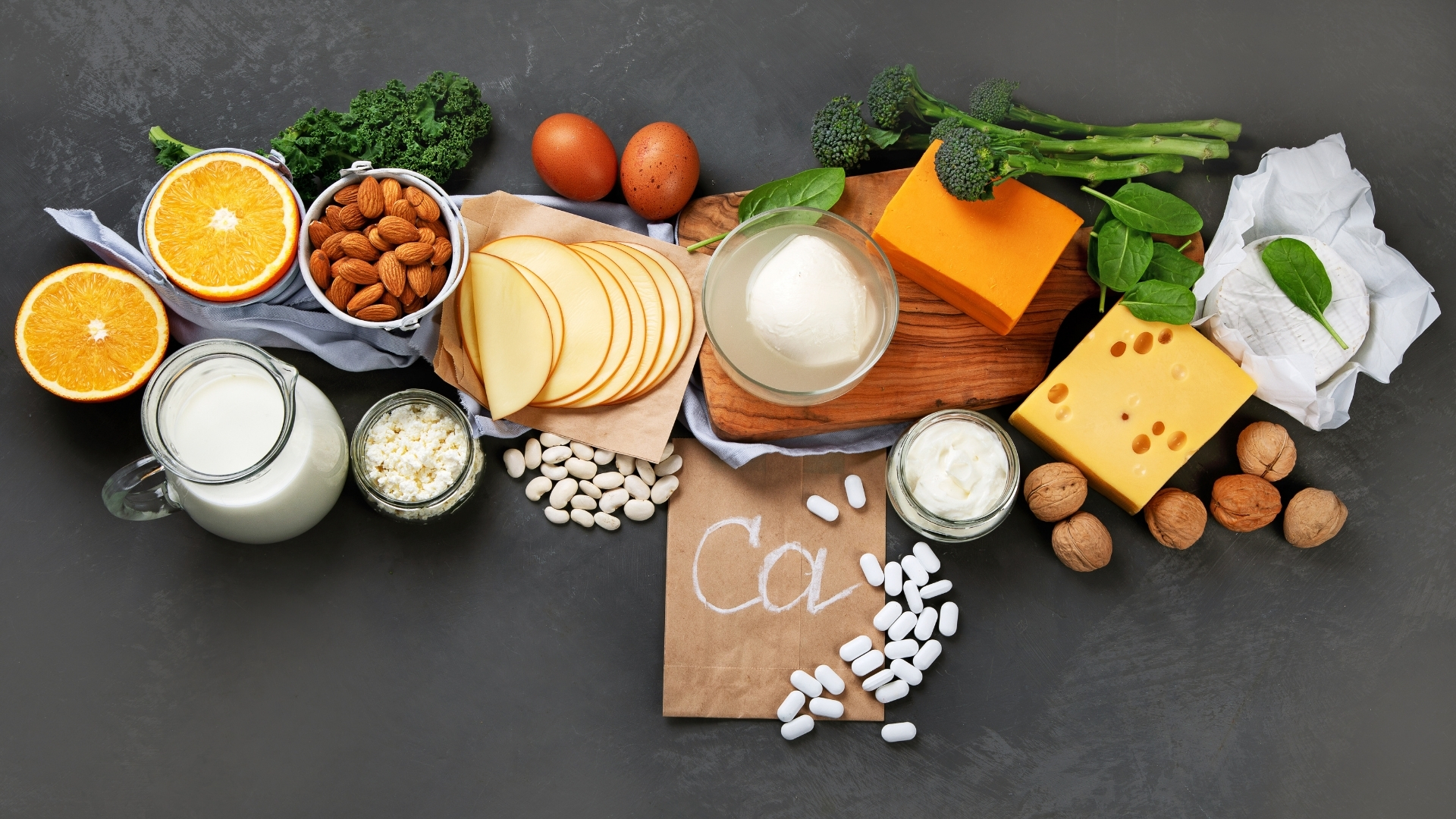 Canxi có thể được bổ sung để tăng cường sức khỏe xương khớp