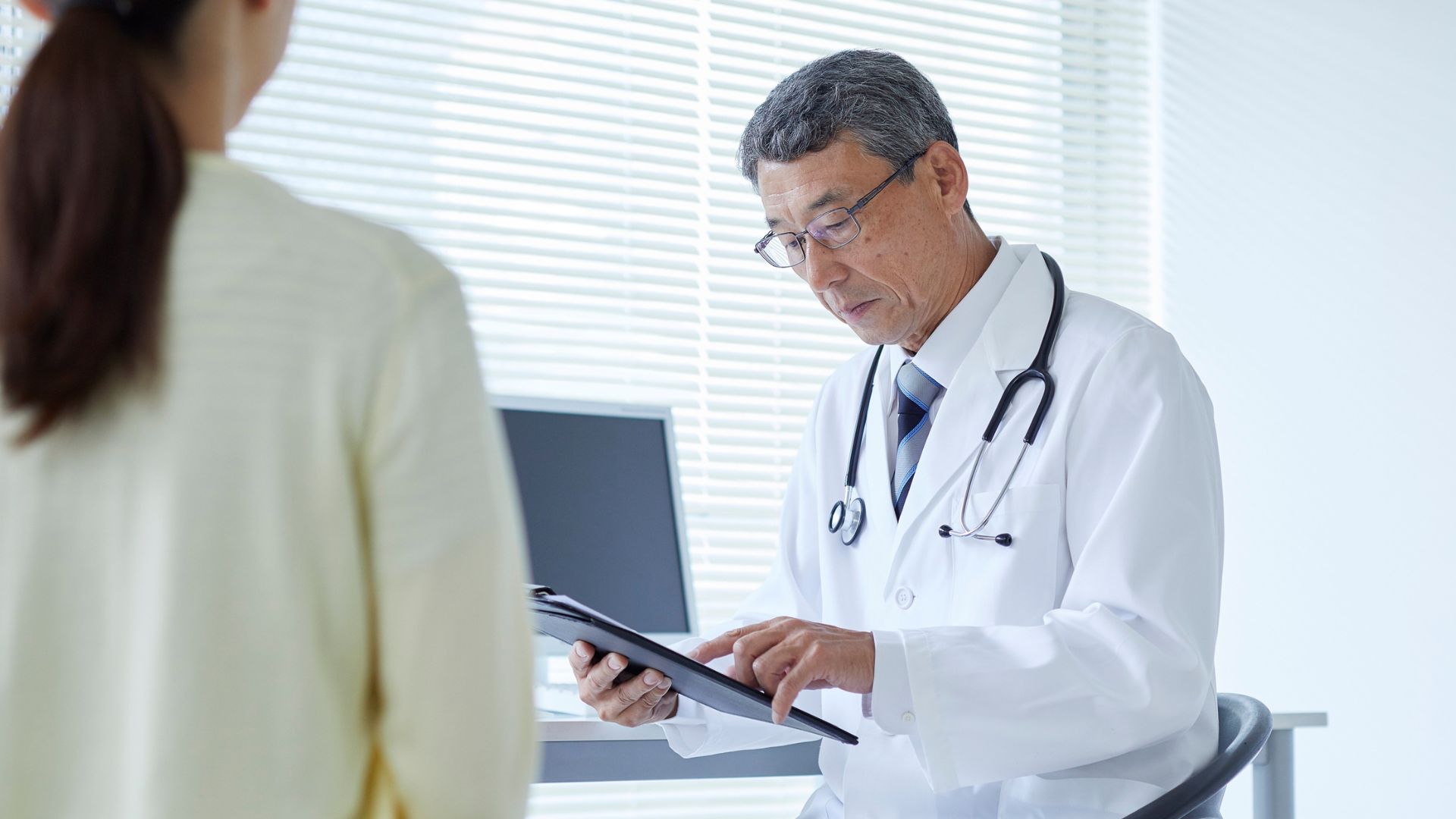 Bệnh có thể dẫn đến vô sinh do tắc hoặc dính vòi trứng