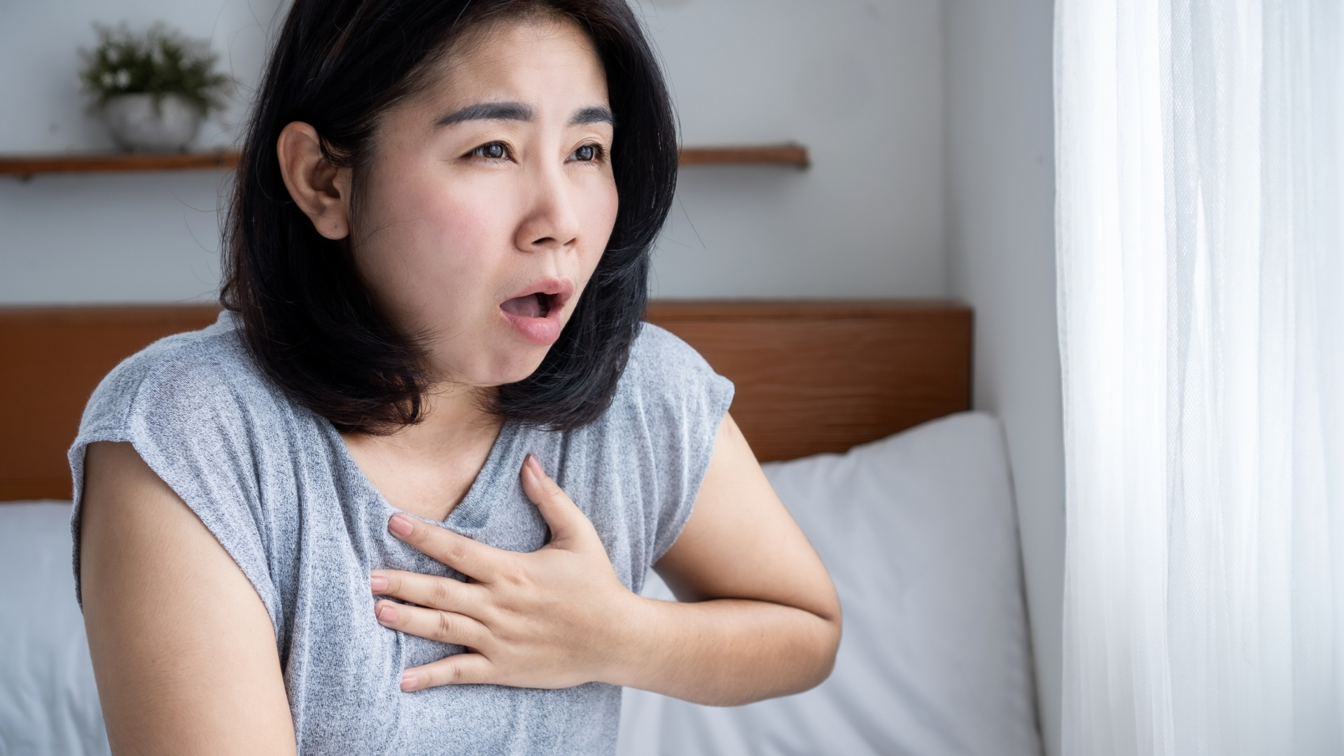 Khó thở là triệu chứng thường gặp nhất khi bị xẹp phổi