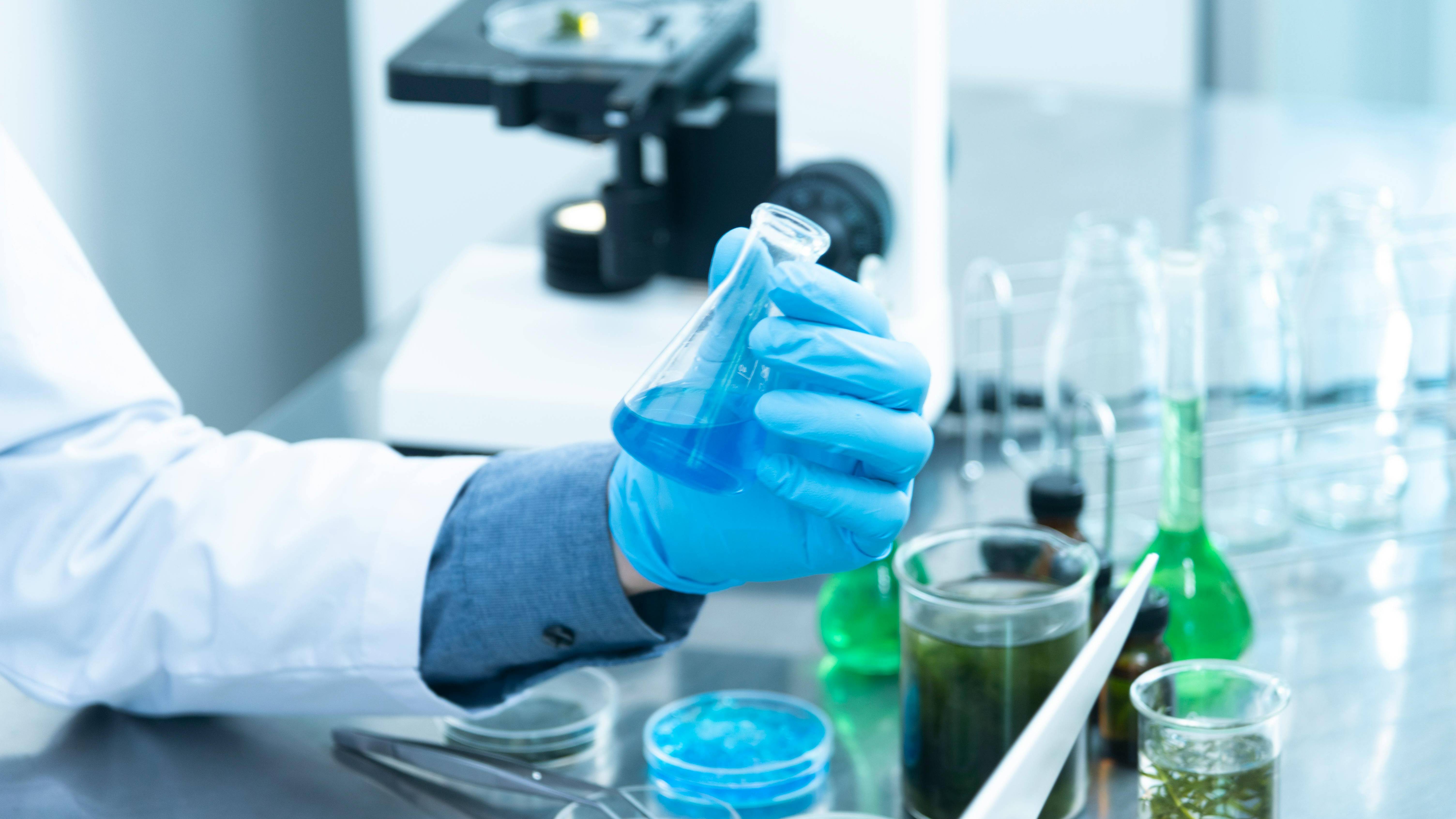 Việc xác định kiểu gen có giá trị trong tiên lượng mức độ bệnh và xây dựng kế hoạch theo dõi lâu dài