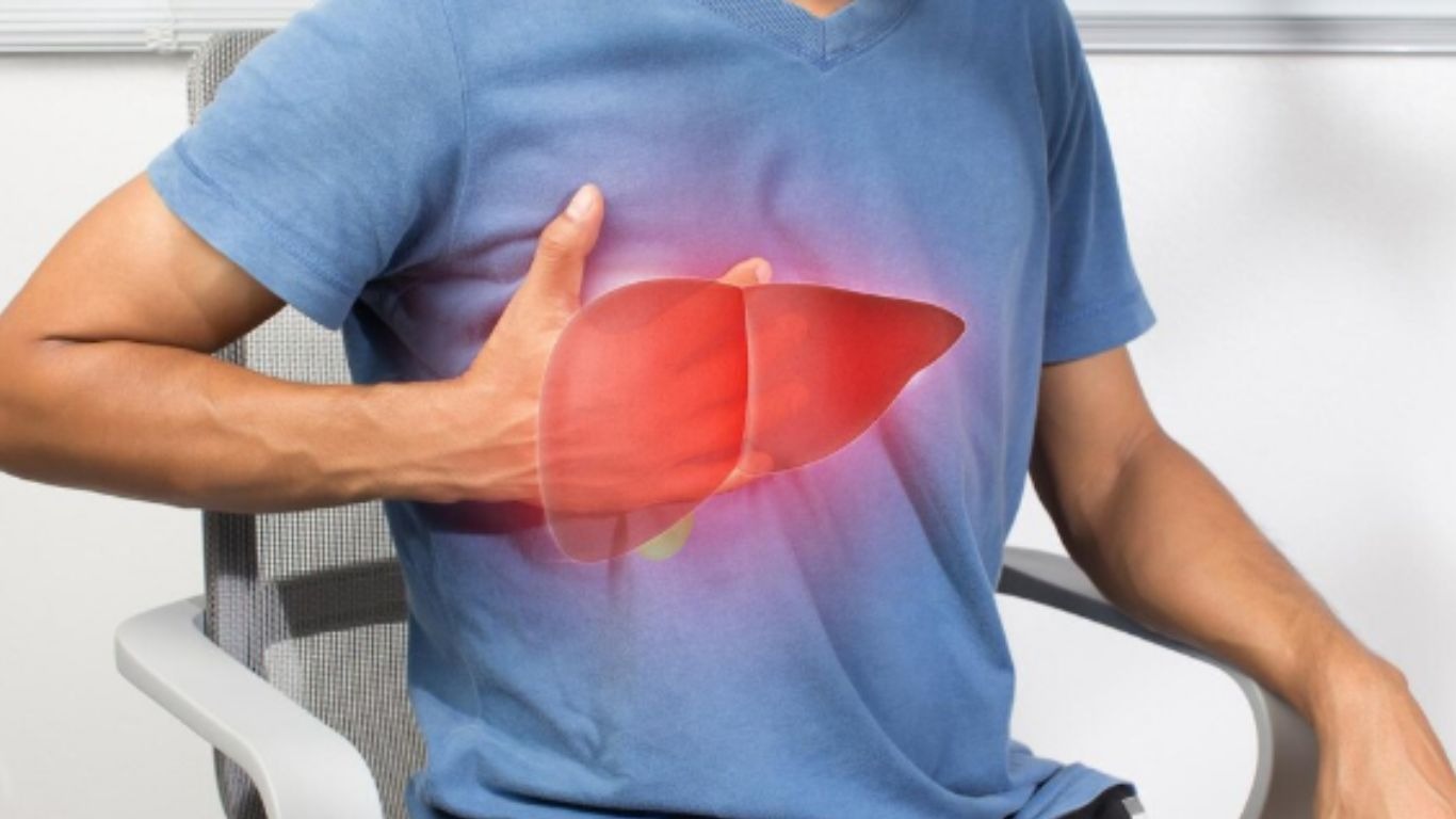 Hiểu lầm về tính lây nhiễm của áp xe gan có thể khiến người bệnh chịu thêm áp lực tâm lý không đáng có