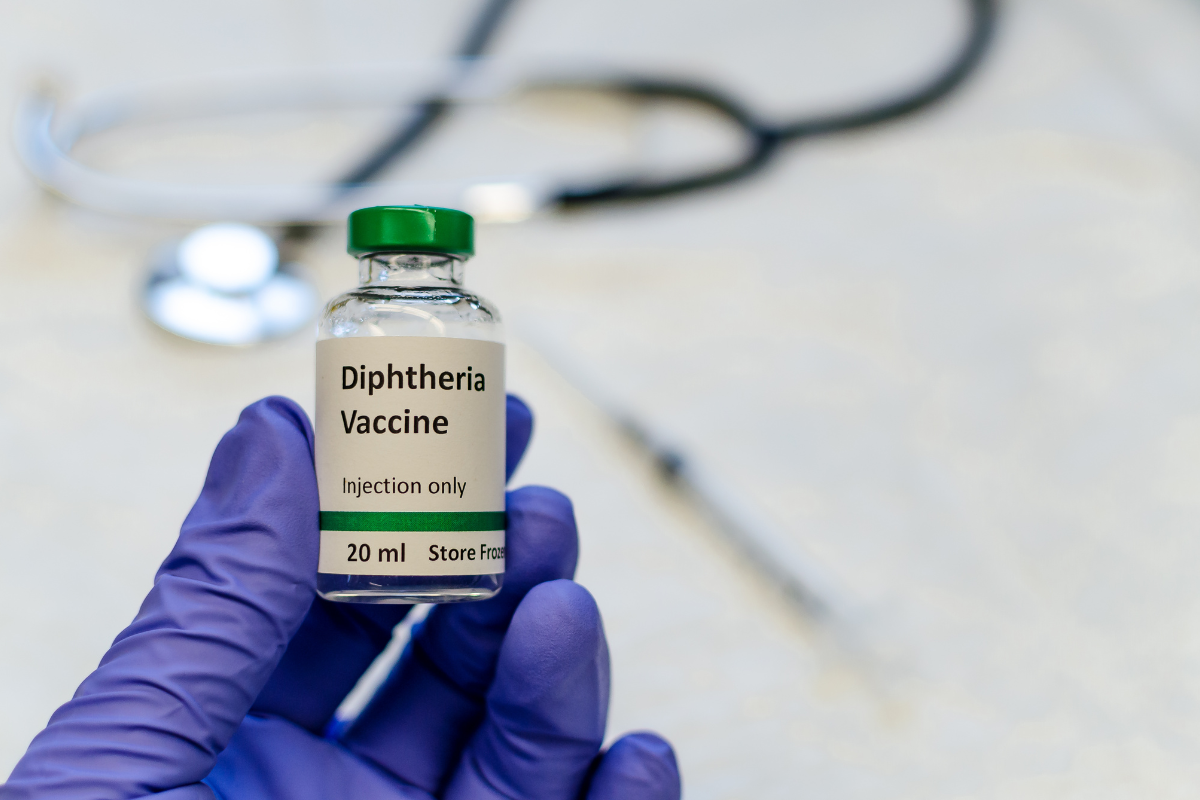 benh-bach-hau-cac-trieu-chung-va-5-loai-vac-xin-phong-benh-pho-bien 3.png