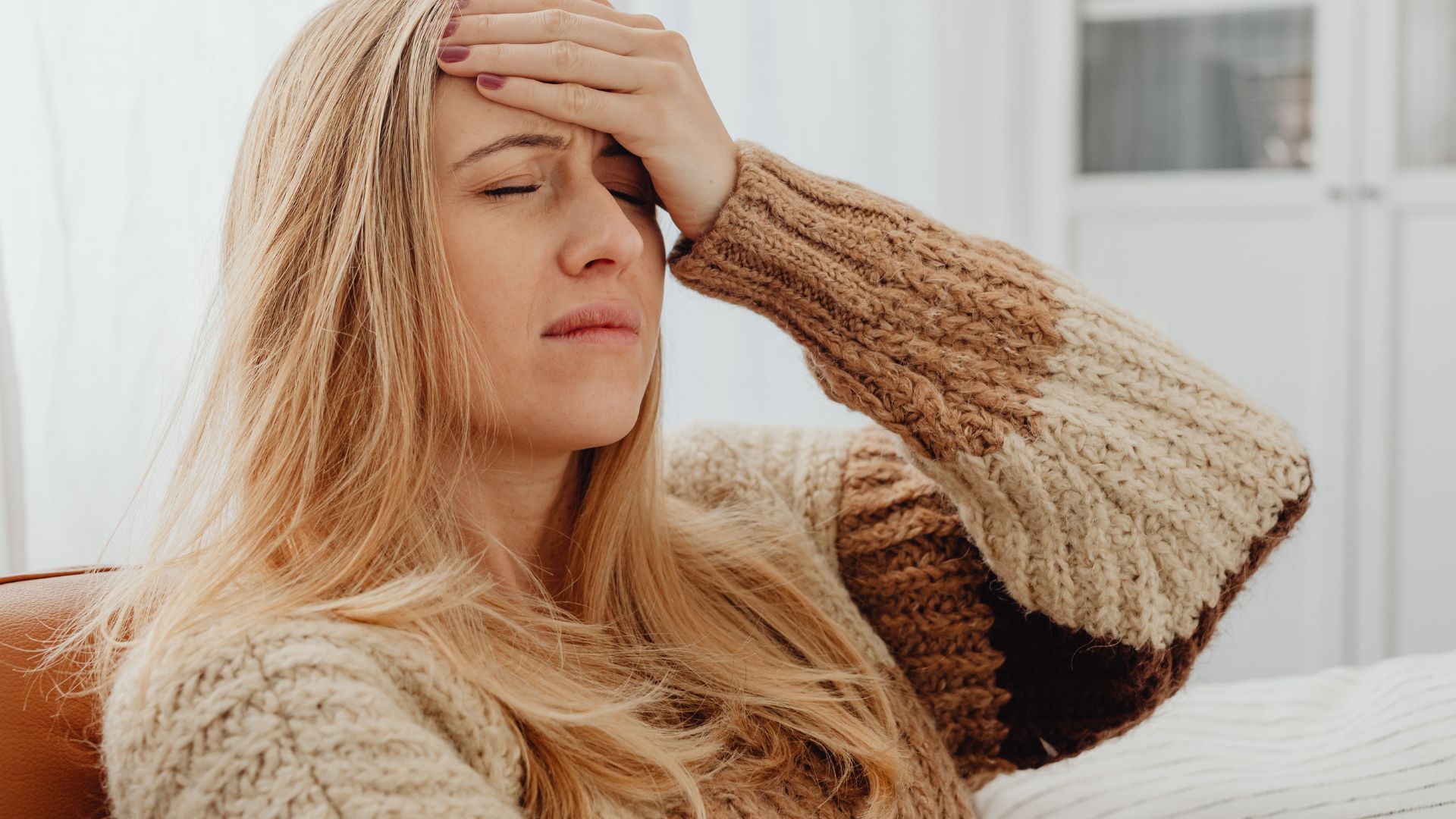 Bạn cần đến gặp bác sĩ nếu tình trạng đau đầu kéo dài trên 3 ngày