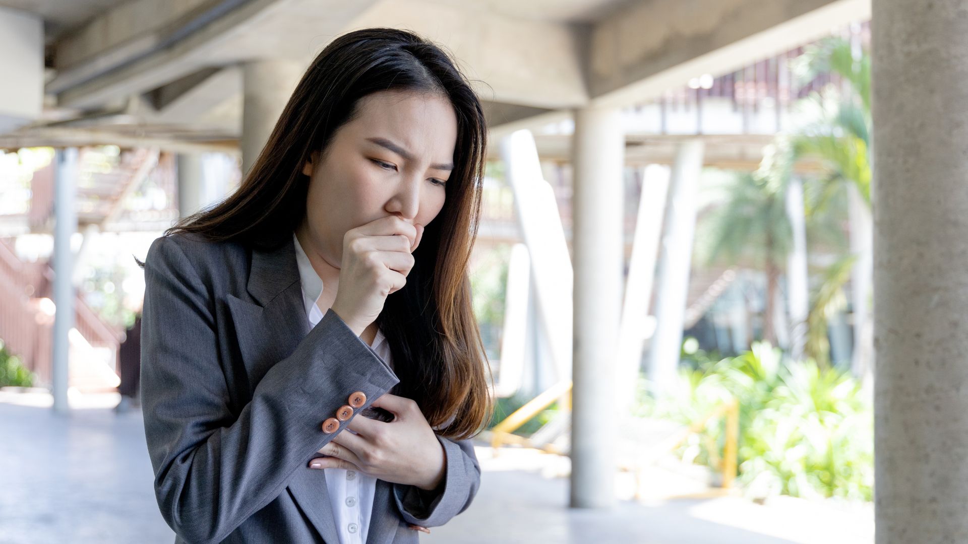 Các triệu chứng của bệnh hen phế quản nghề nghiệp thường tăng lên khi người bệnh trở lại nơi làm việc