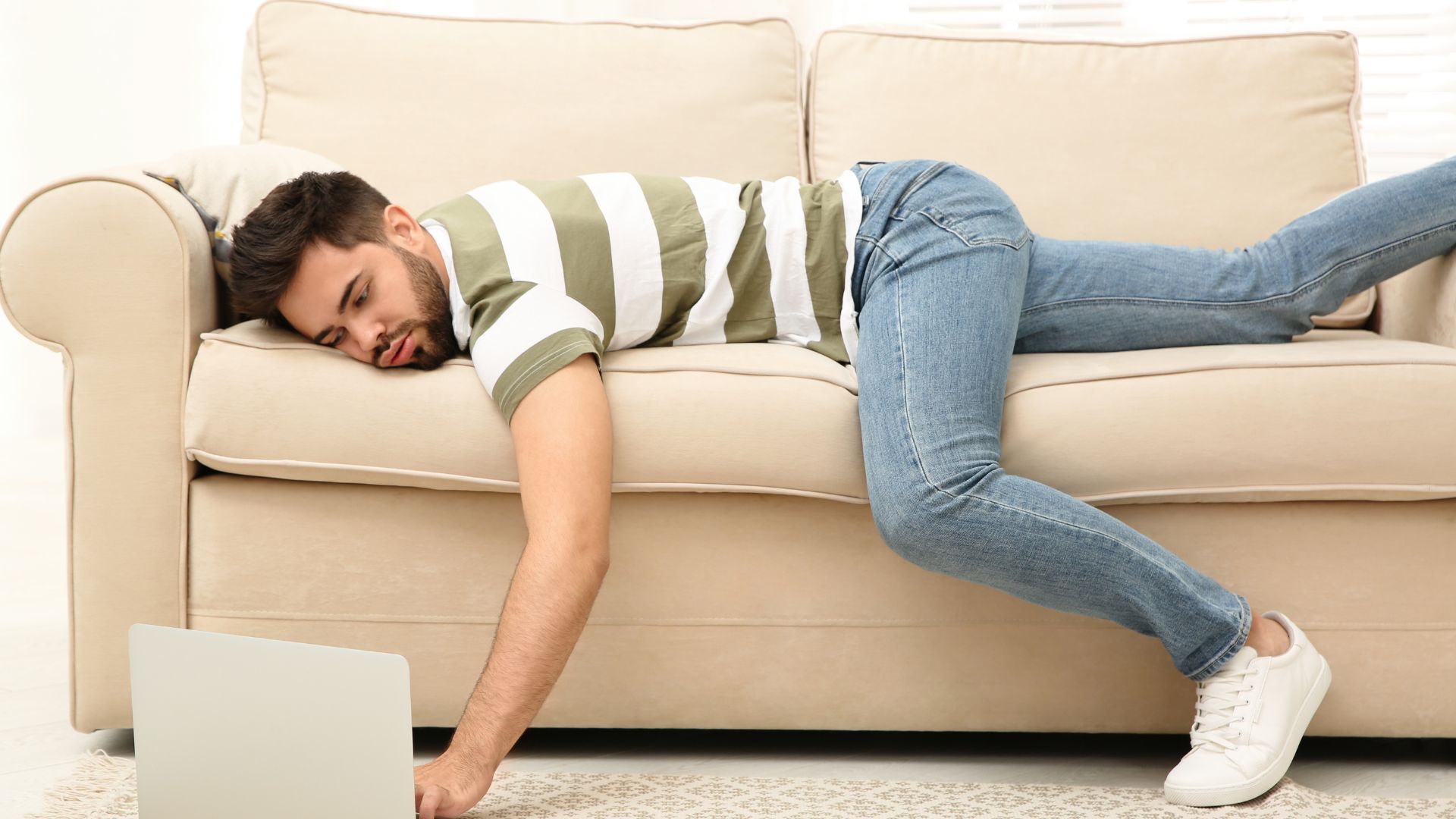 Lối sống ít vận động là một nguyên nhân gây teo cơ ở người lớn
