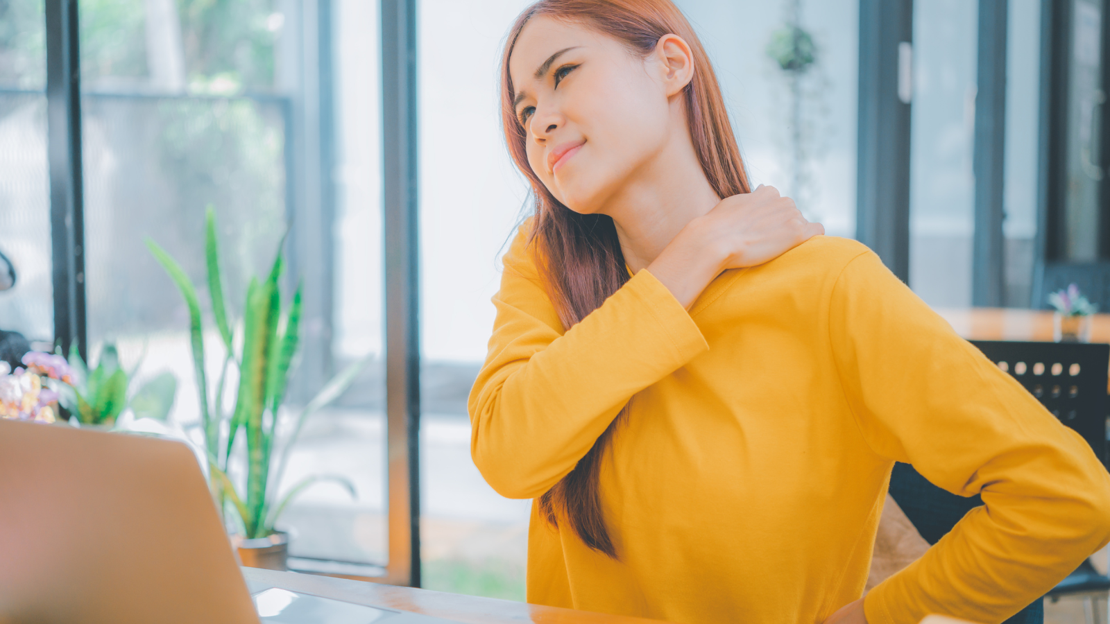Ngồi quá lâu có thể làm tăng áp lực lên hậu môn