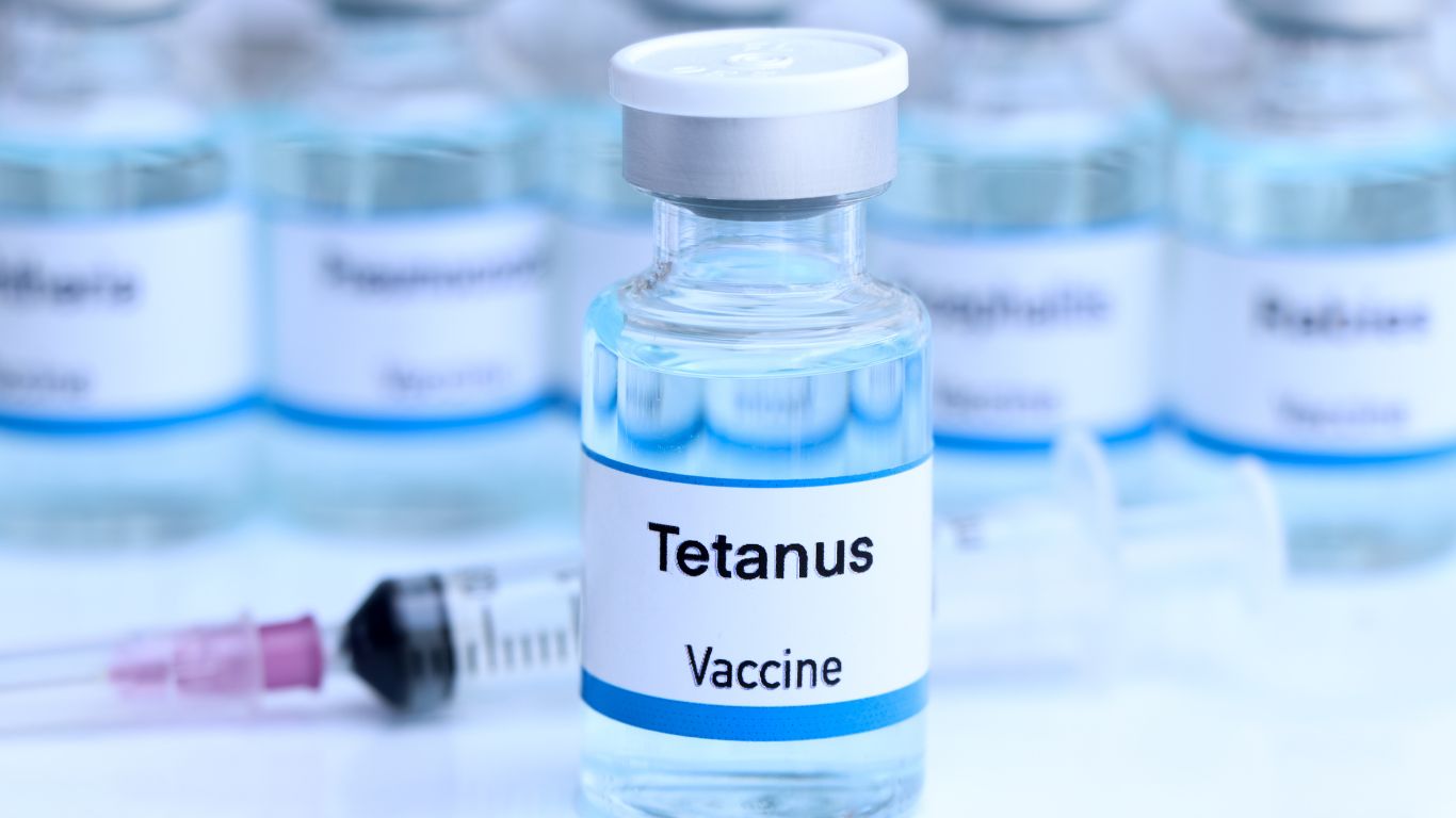 bi-cam-co-tiem-uon-van-duoc-khong 3