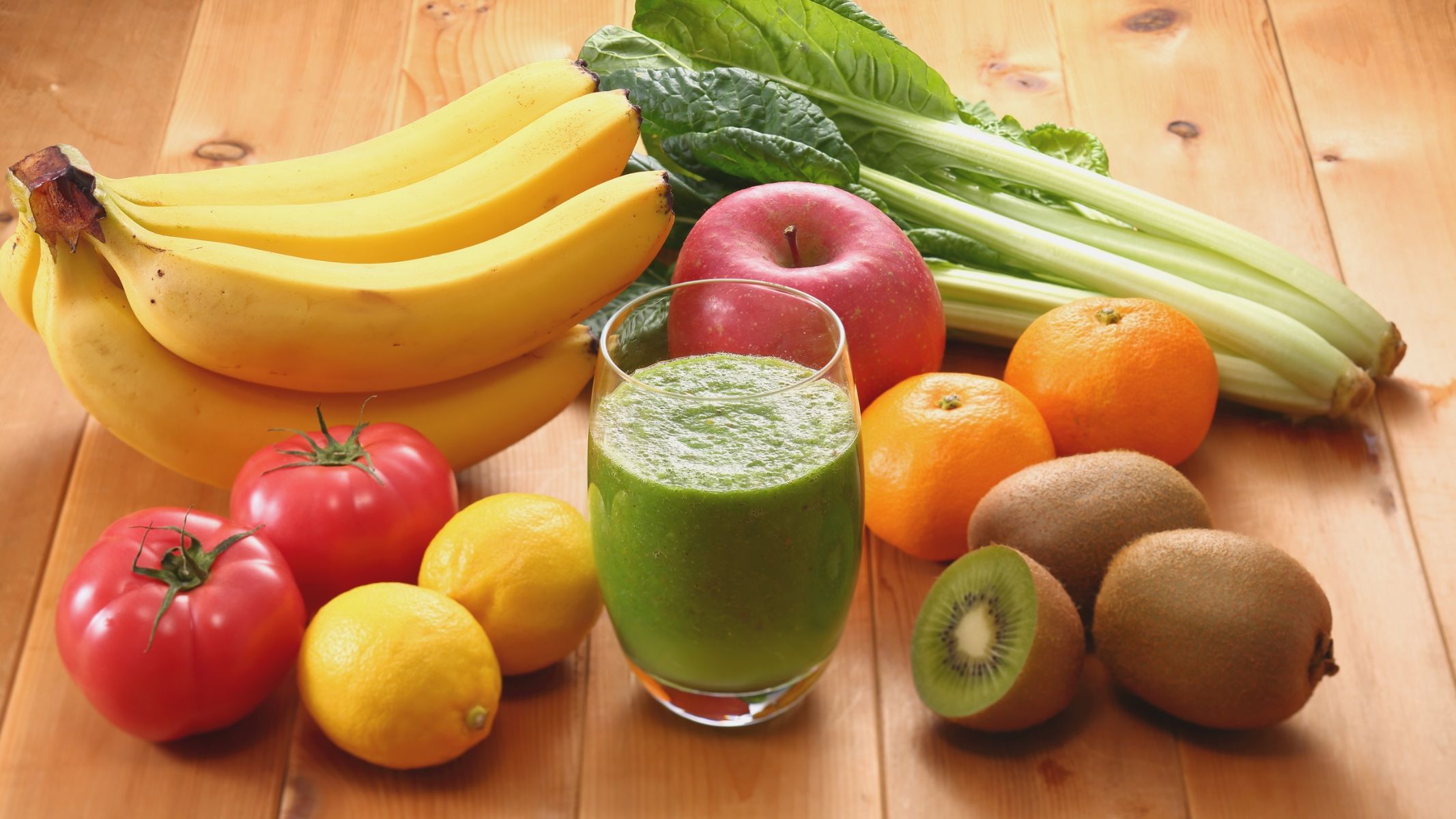 Bổ sung vitamin giúp mô mí mắt nhanh hồi phục, hạn chế sưng đau và ngăn ngừa biến chứng chắp mắt