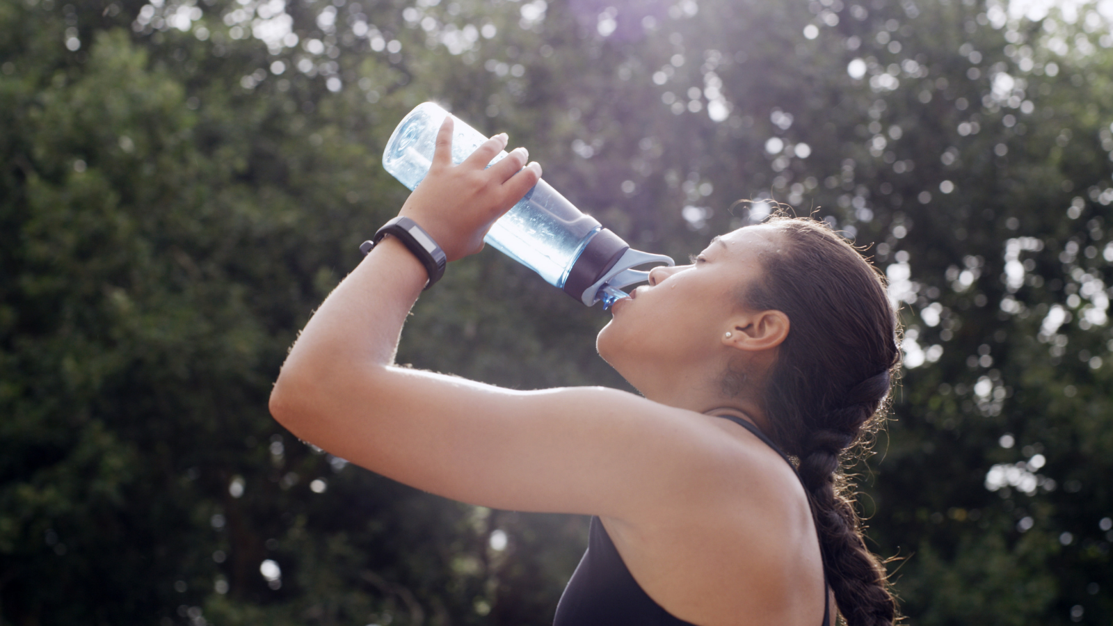 Chuột rút không chỉ do thiếu chất mà còn liên quan đến thói quen sinh hoạt