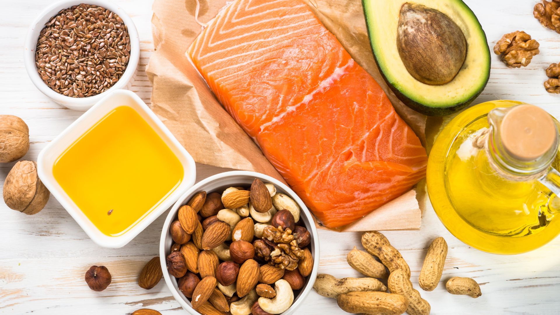 Chất béo lành mạnh là một câu trả lời cho thắc mắc “bị đa ối nên ăn uống như thế nào”
