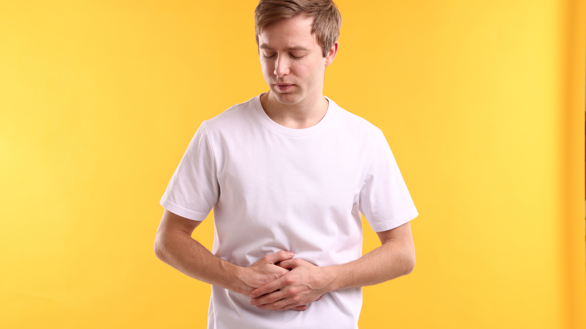 Các biểu hiện khó chịu sau khi ăn bí đỏ chưa chín thường do khó tiêu hoặc vấn đề an toàn thực phẩm