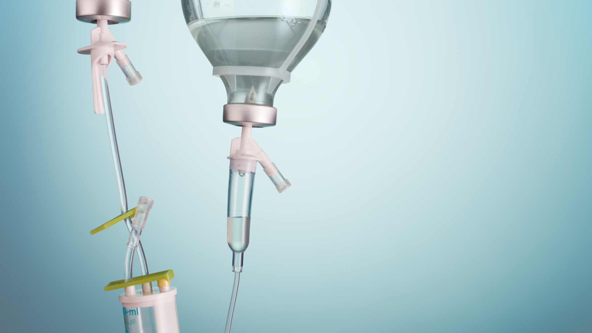 Truyền nước như một phương pháp hỗ trợ điều trị trong các trường hợp ngộ độc thực phẩm