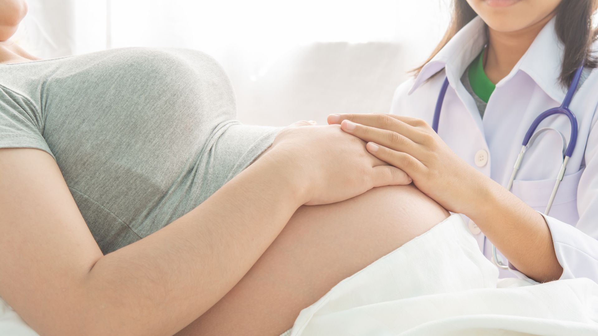 Nhiều phụ nữ bị u bì buồng trứng vẫn mang thai và sinh con khỏe mạnh