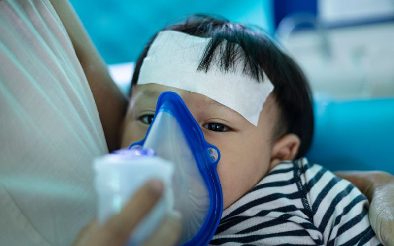 Suy hô hấp là một trong những biến chứng bệnh do Hib