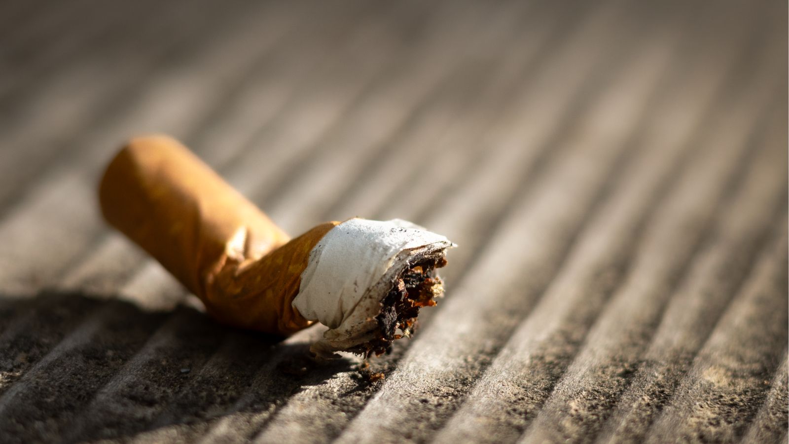 Hút thuốc là một trong nhưngc nguyên nhân và yếu tố nguy cơ gây block nhánh phải