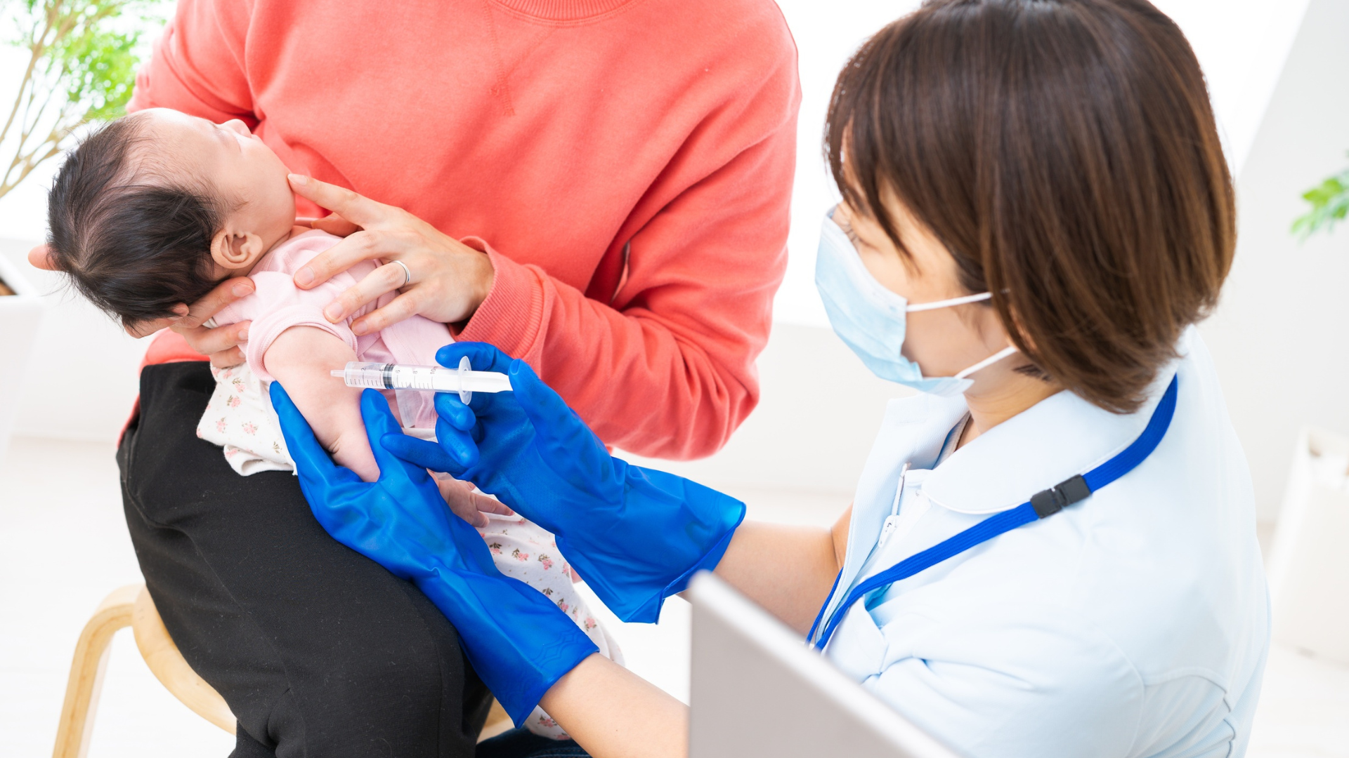 Biện pháp bảo vệ quan trọng nhất là tiêm vắc xin viêm gan B đầy đủ cho trẻ ngay từ khi mới sinh