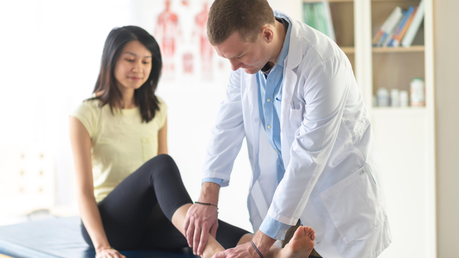 Vật lý trị liệu là bước không thể thiếu trong quá trình hồi phục bong gân bàn chân