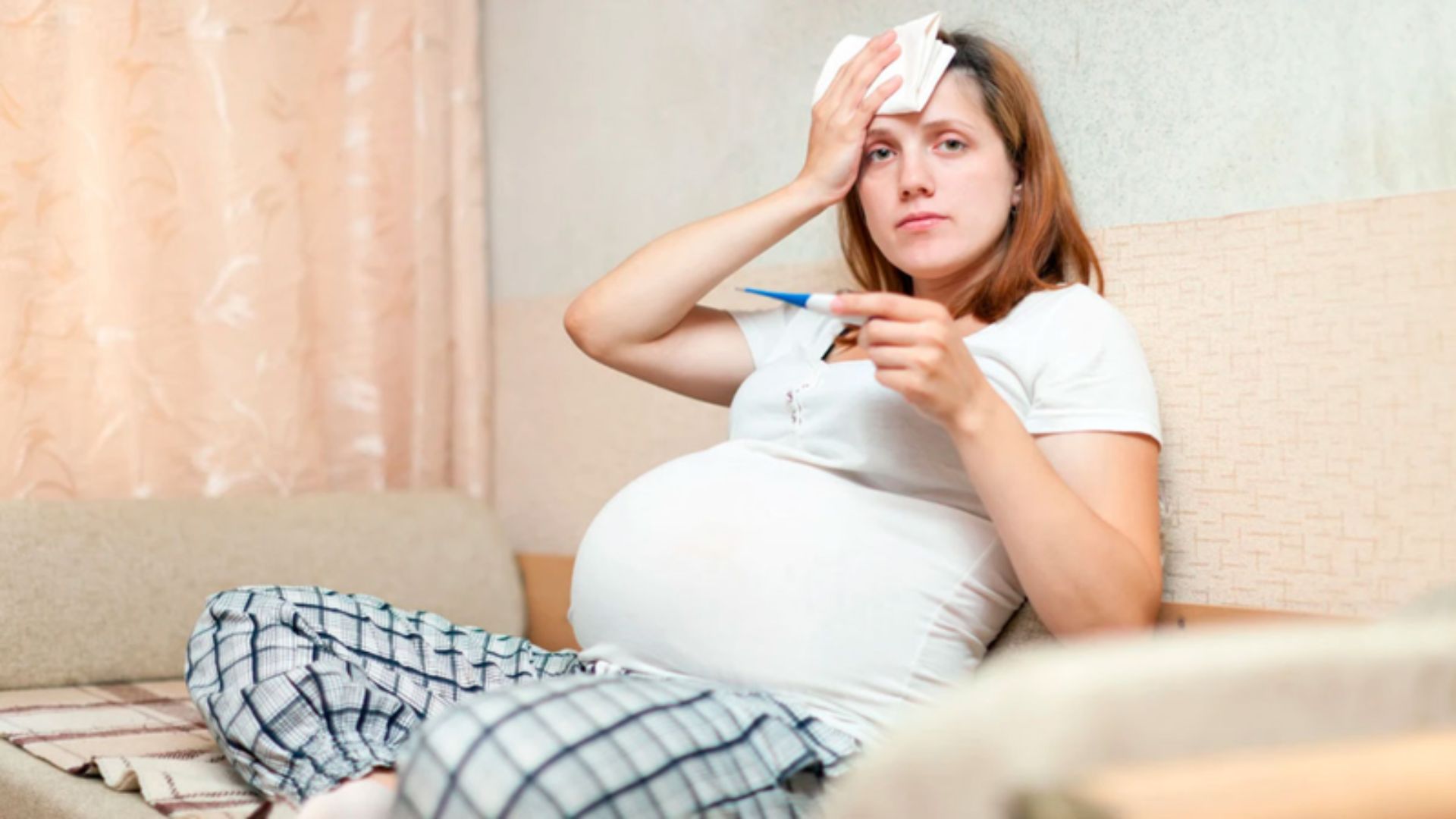 Bong nút nhầy kèm sốt có thể là dấu hiệu cảnh báo nhiễm trùng buồng ối