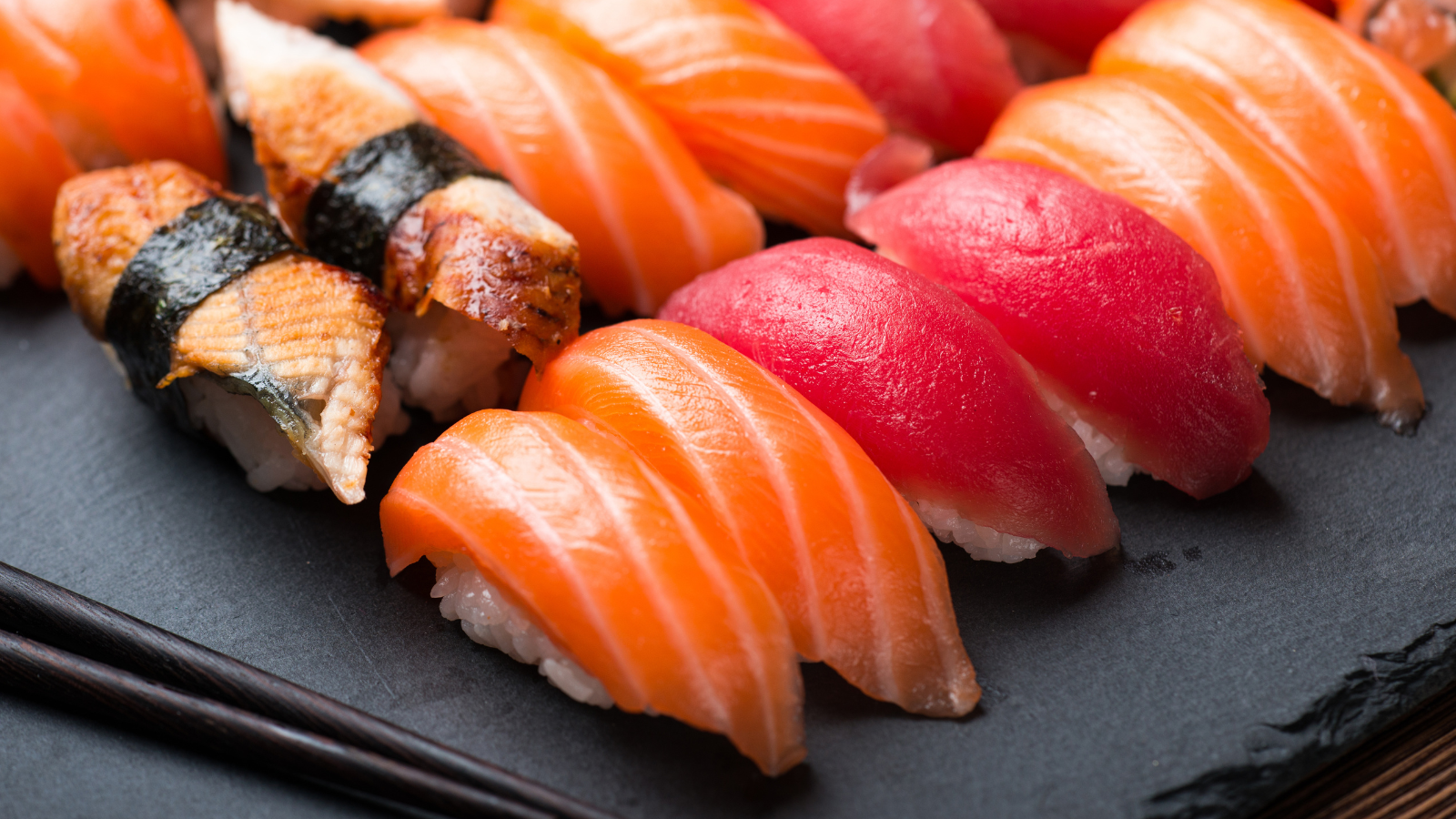 Tránh thức ăn tái sống