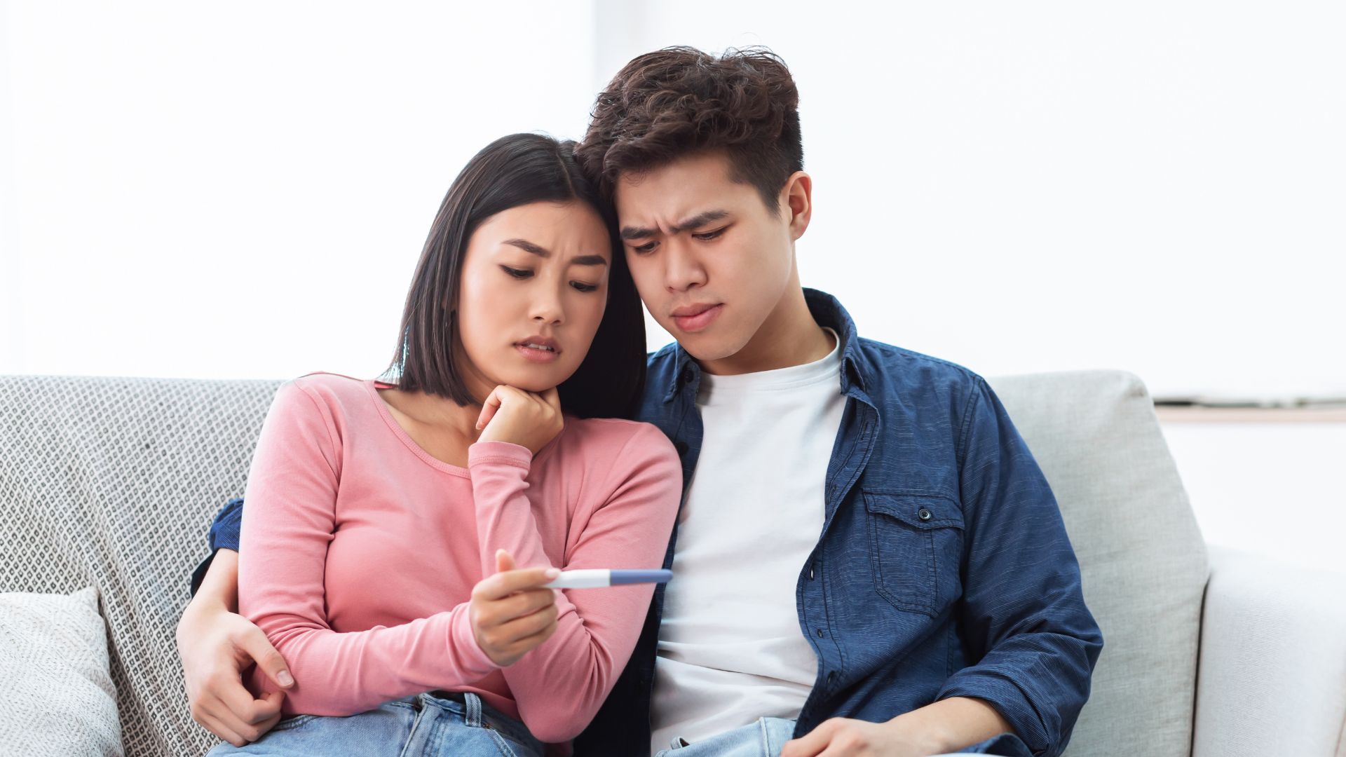 Bụng giật giật có phải mang thai không? Những nguyên nhân phổ biến gây ra tình trạng này 4