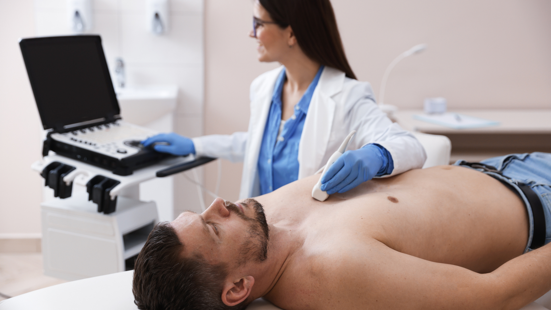 Không phải lúc nào cũng cần buồn tiểu để siêu âm