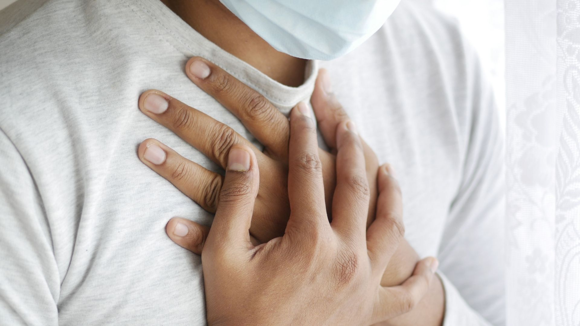 Người bệnh nên đi khám khi có biểu hiện đánh trống ngực