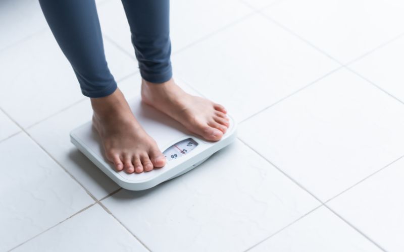 t cân không rõ nguyên nhân là một trong những dấu hiệu u gan ác tính có thể gặp