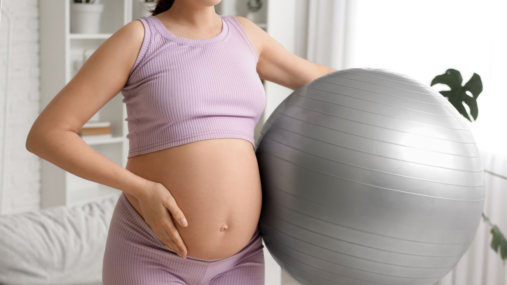 Sức khỏe mẹ bầu cũng là một trong những yếu tố quan trọng trong quá trình chuyển dạ