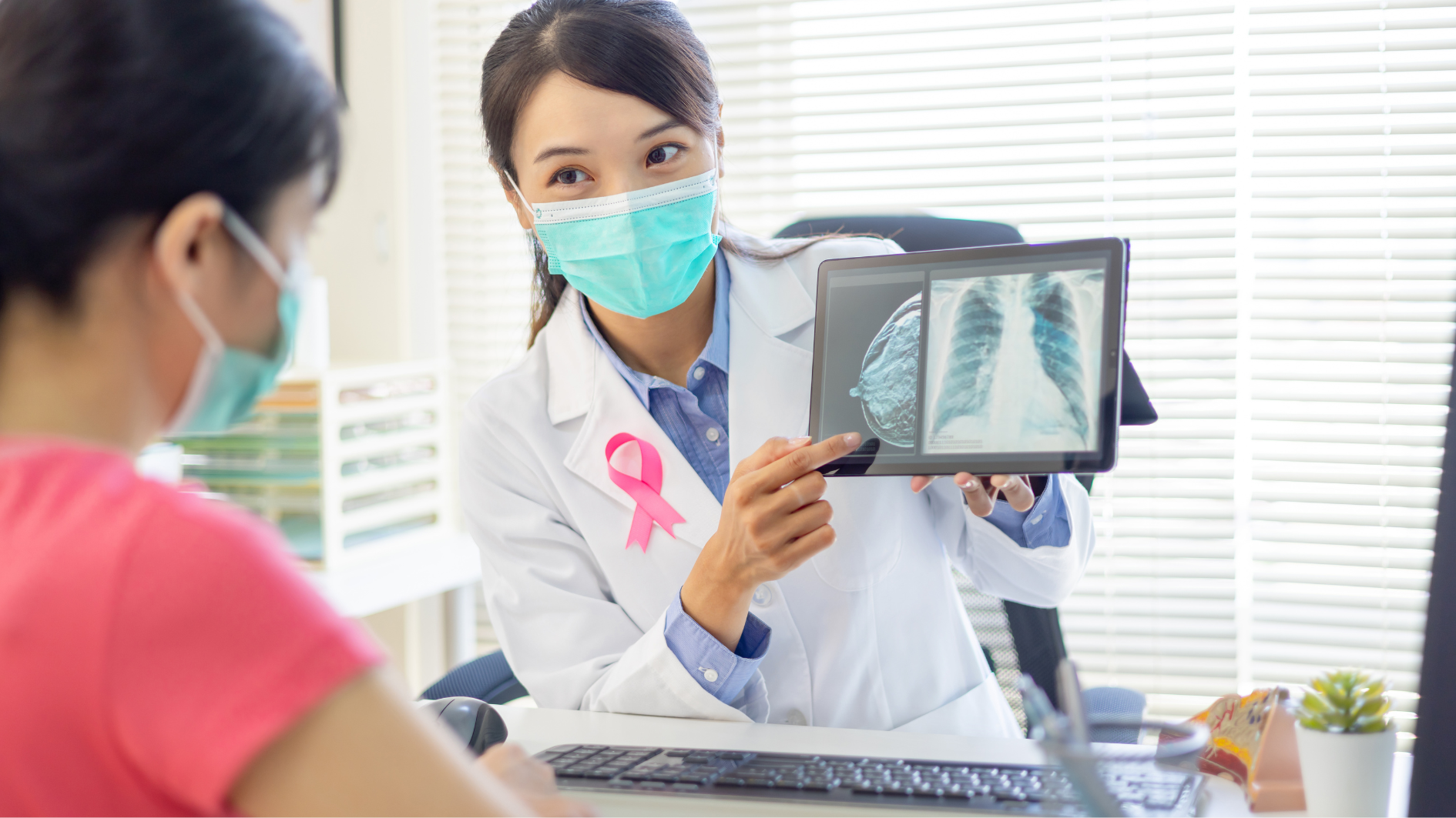 Nhiều nguyên nhân dẫn đến hình thành khối u ở vú