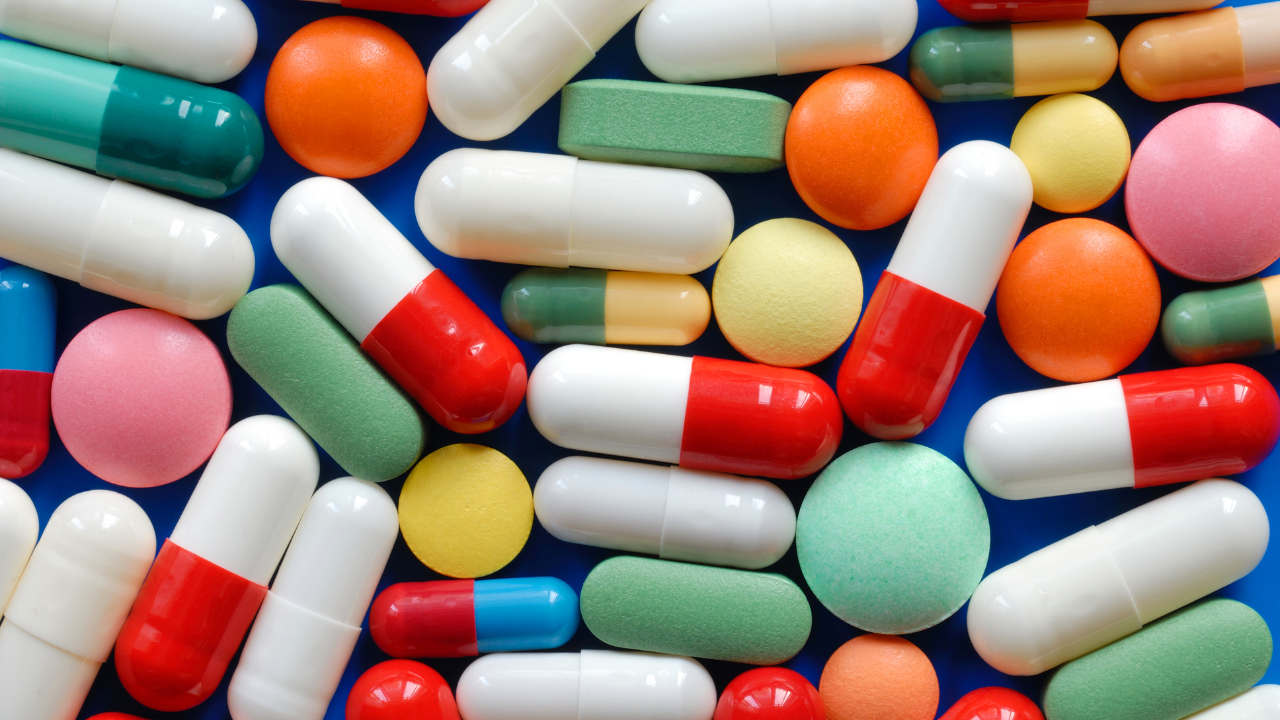 Điều trị bằng thuốc trong trường hợp sỏi nhỏ, chưa gây biến chứng